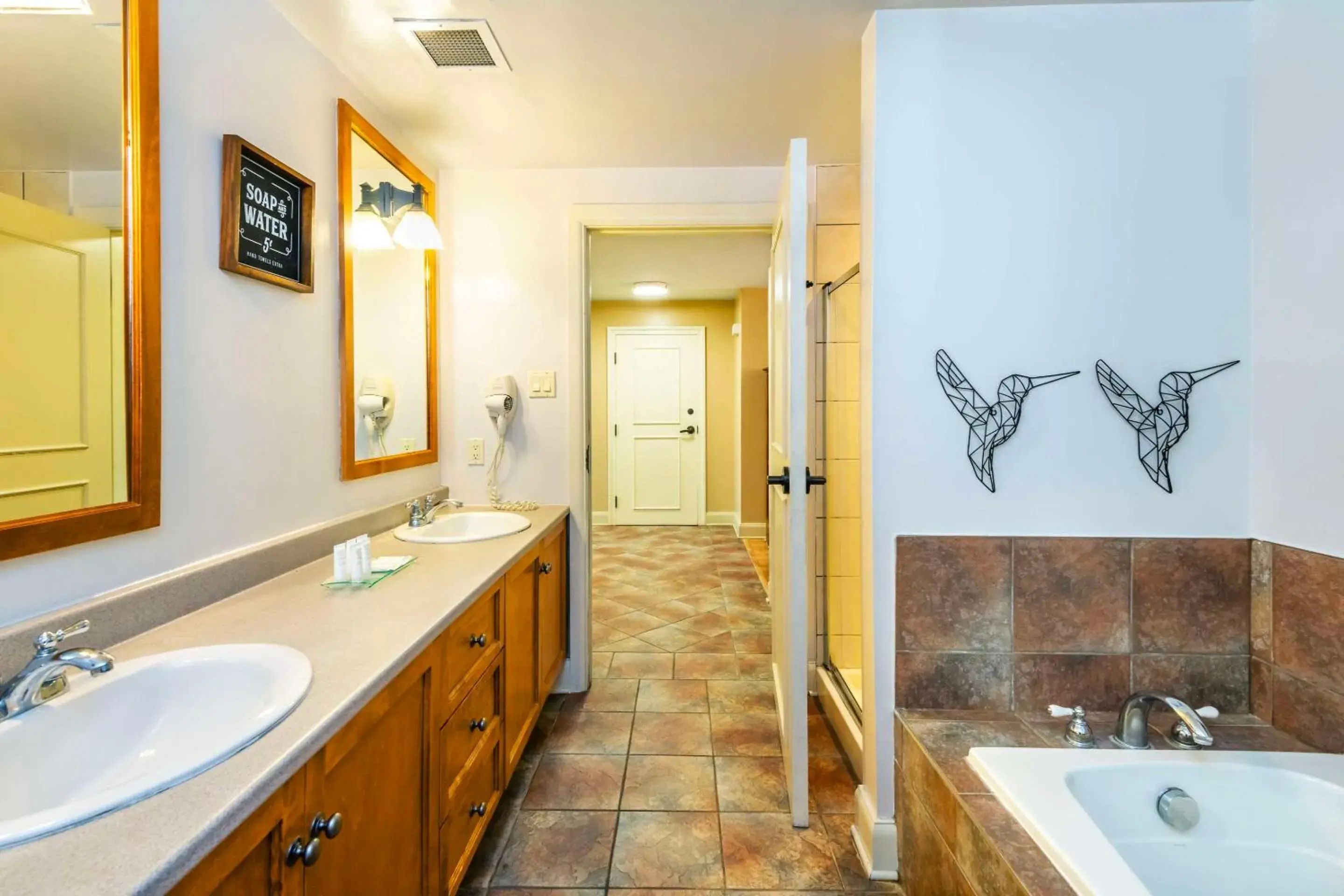 Bedroom in Calabogie Peaks Hotel, Ascend Hotel Member Bedroom in Calabogie Peaks Hotel, Ascend Hotel Member