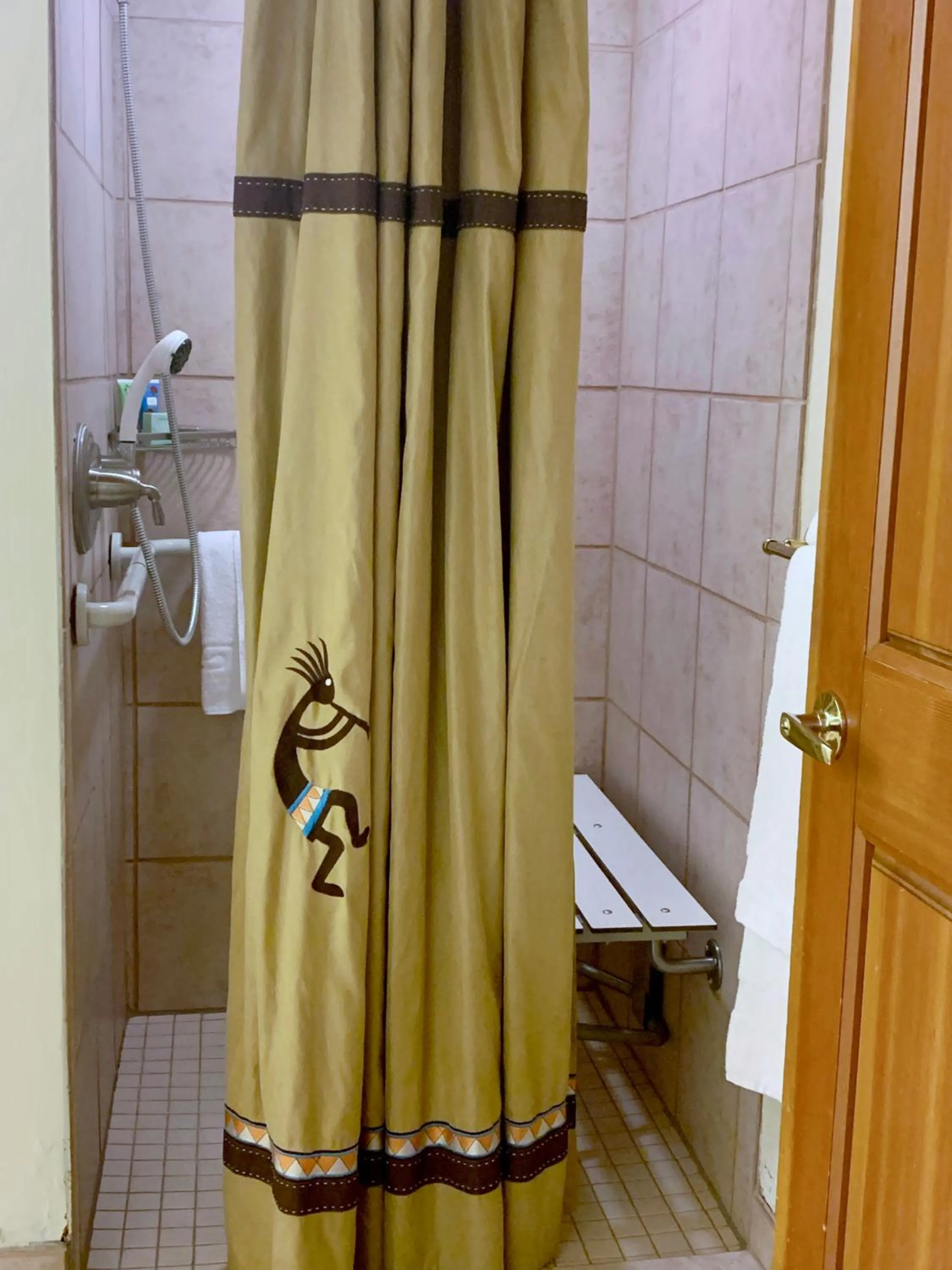 Restaurant/places to eat in Inn on the Alameda