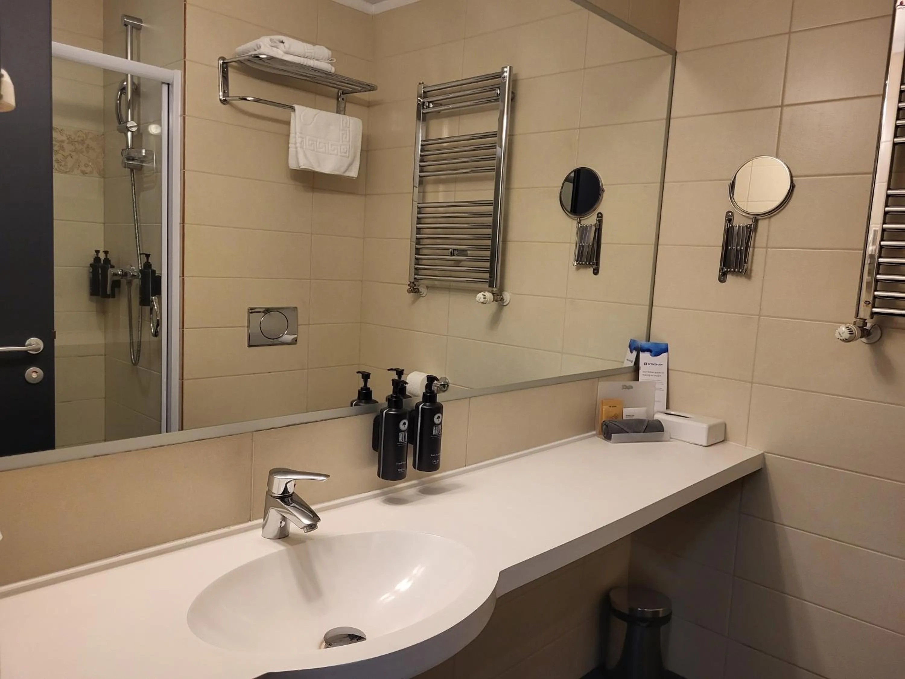 Bathroom in Wyndham Cluj