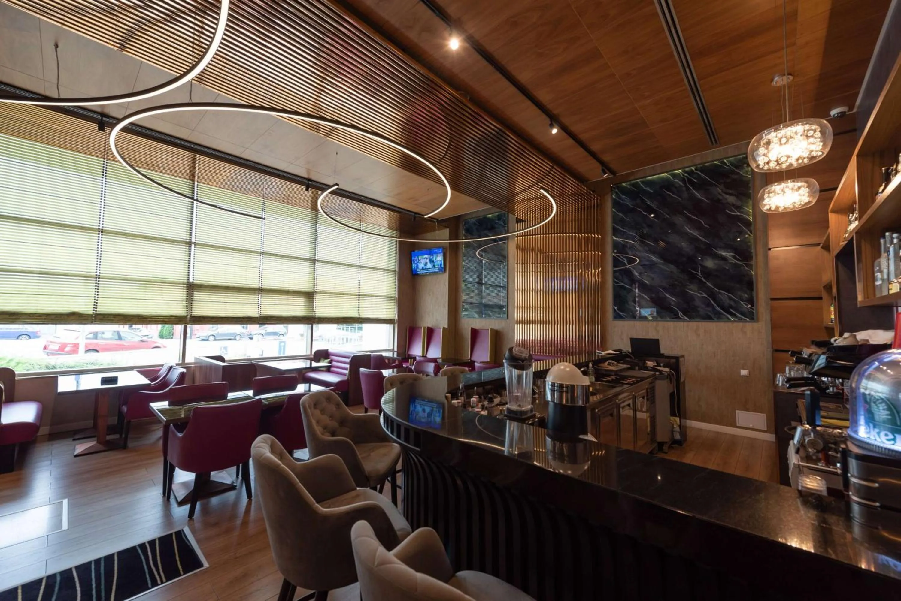 Restaurant/places to eat in Wyndham Cluj