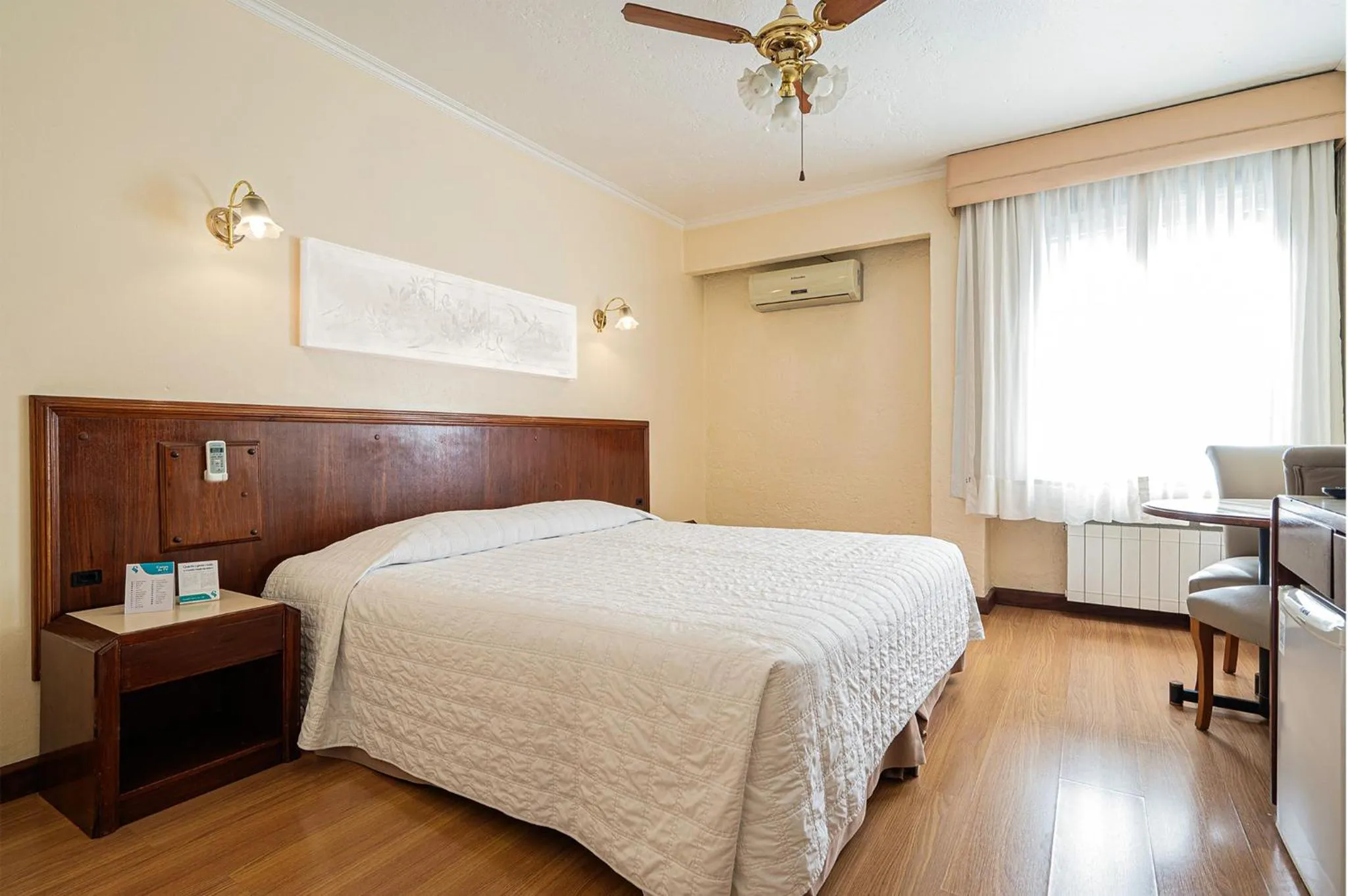 Bedroom, Bed in Serrazul Hotel