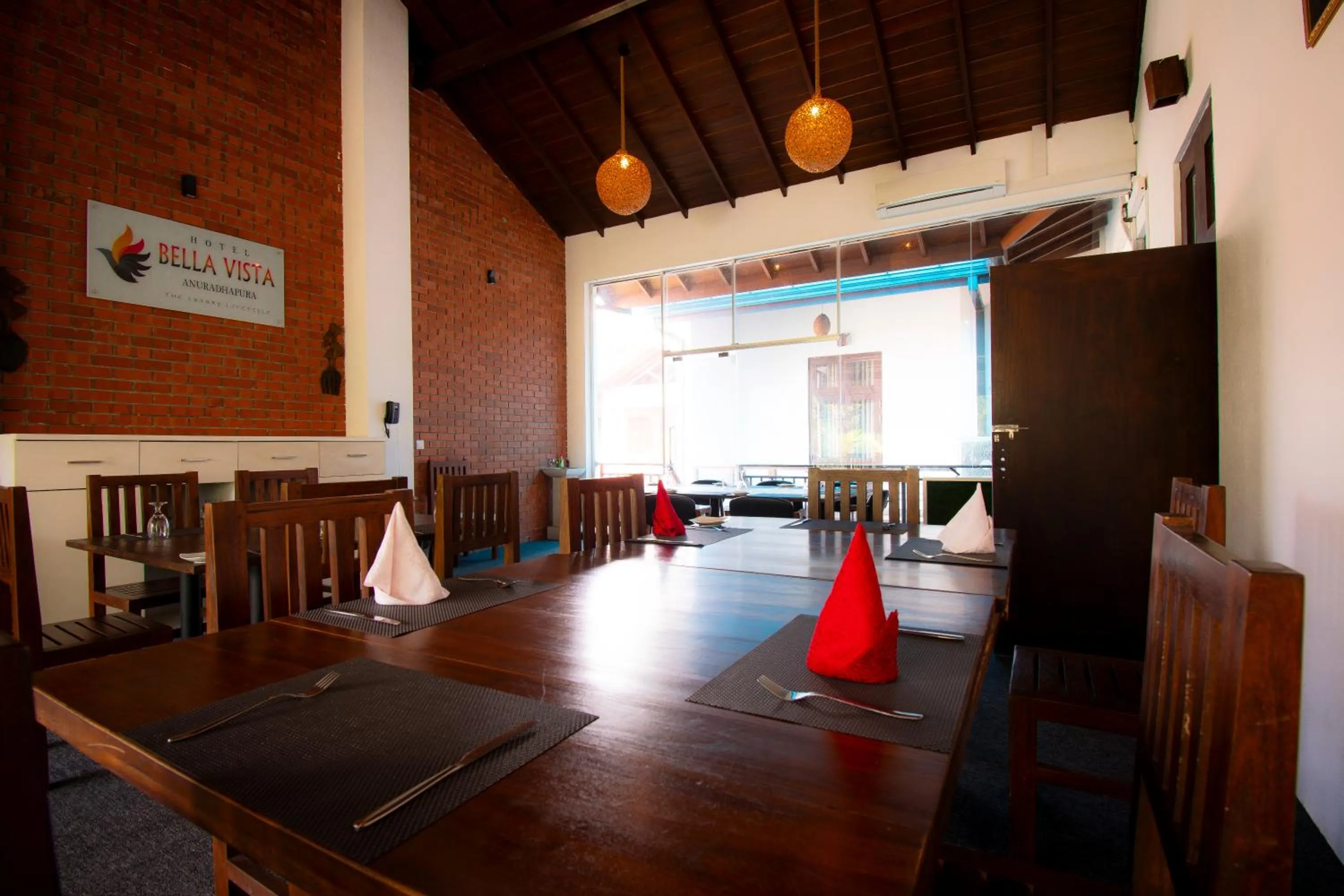 Restaurant/places to eat in Hotel Bella Vista