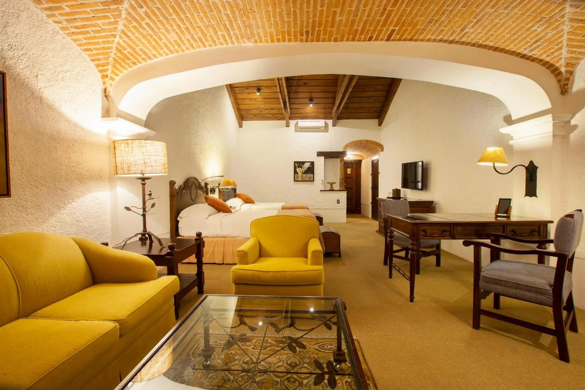 Photo of the whole room in Hotel Museo Spa Casa Santo Domingo