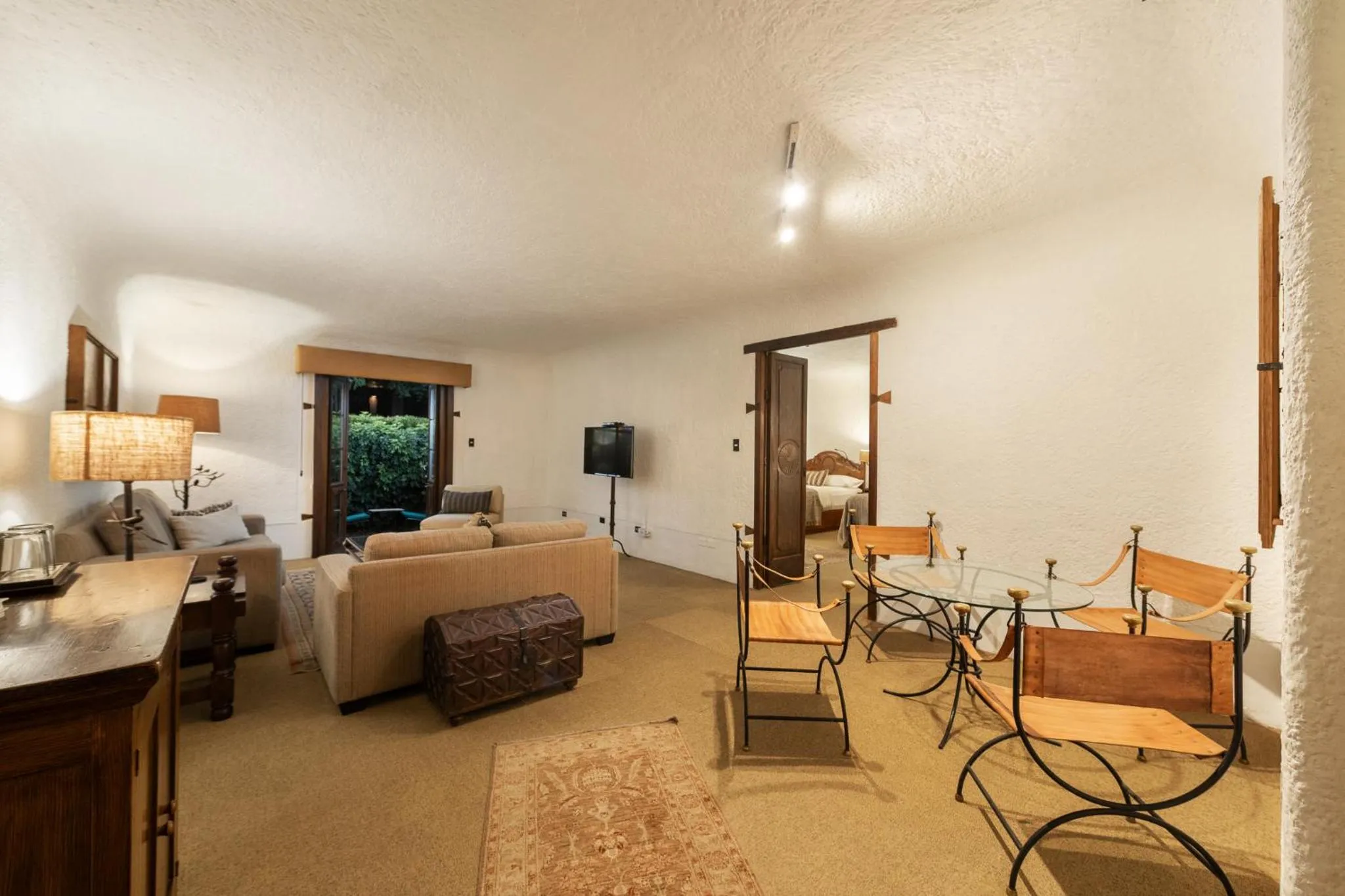 Living room, Bed in Hotel Museo Spa Casa Santo Domingo