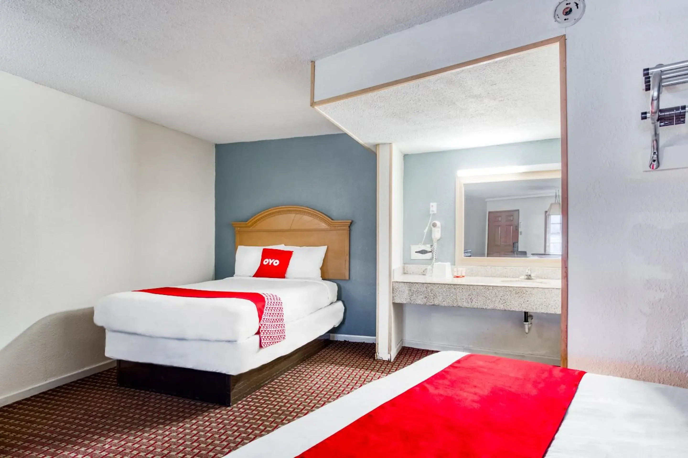 Bedroom, Bed in OYO Hotel Bald Knob near Searcy AR Bedroom, Bed in OYO Hotel Bald Knob near Searcy AR