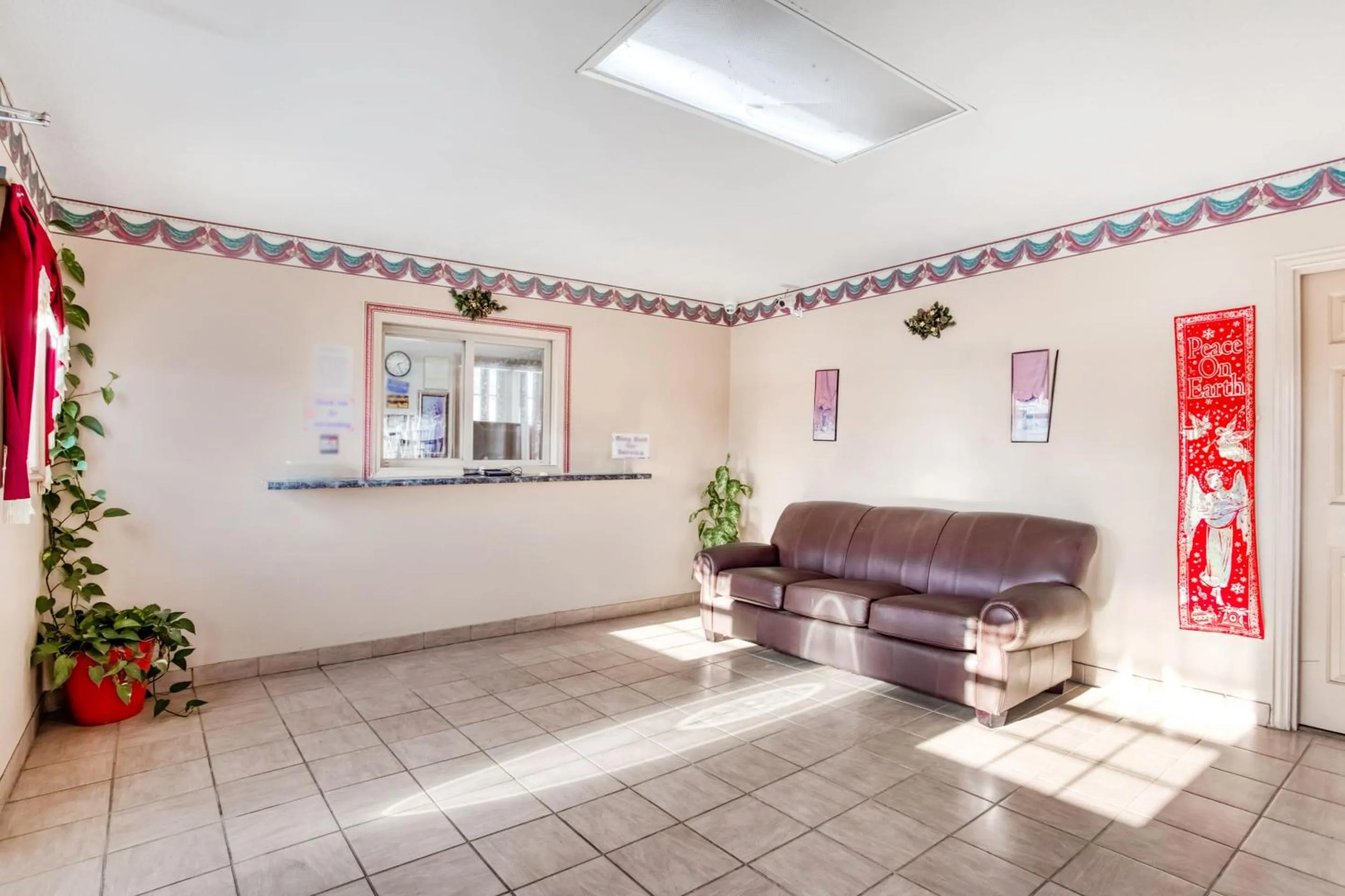 Lobby or reception, Seating Area in OYO Hotel Bald Knob AR Hwy 64