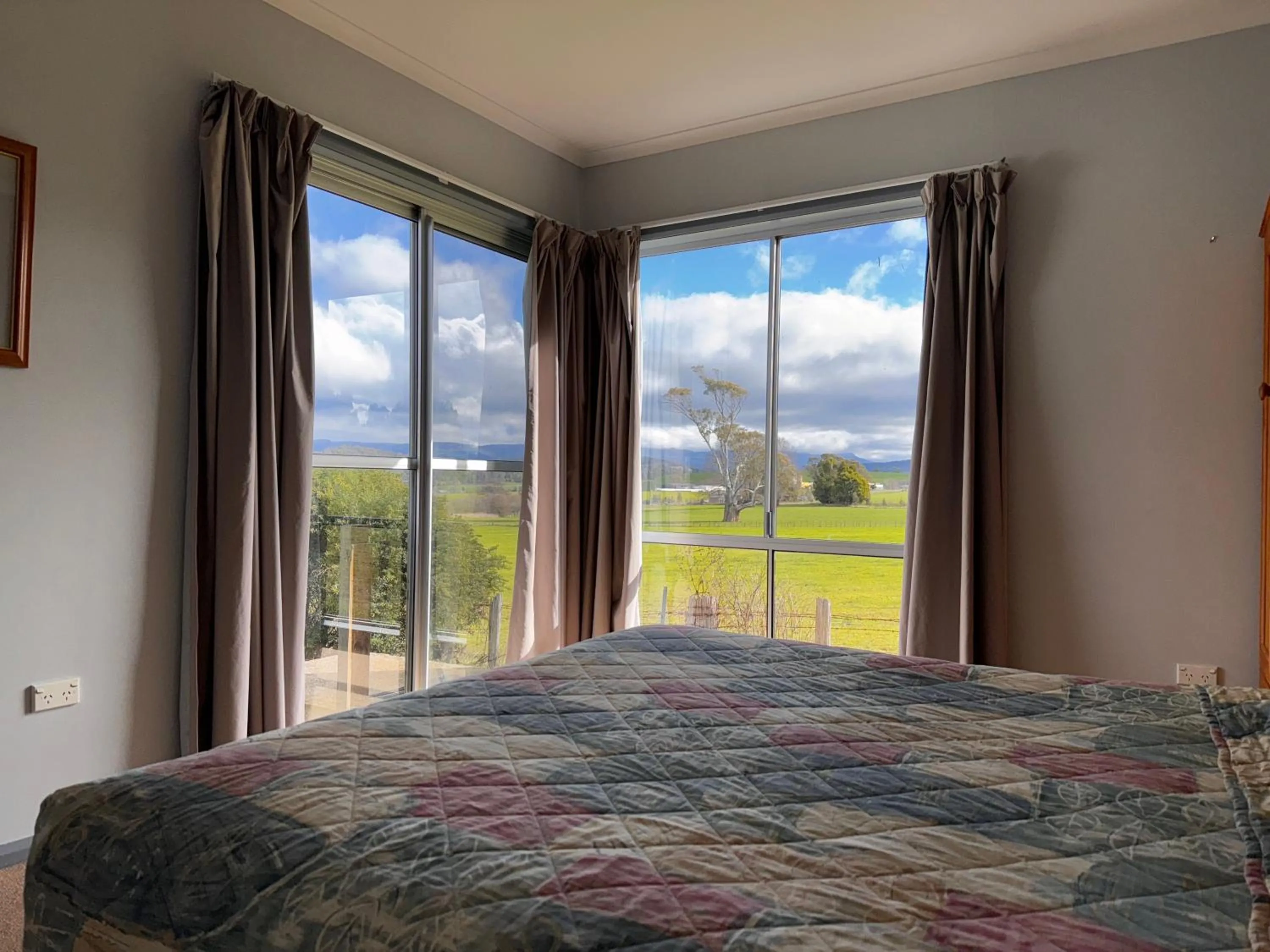 Bed in Mountain View Country Inn