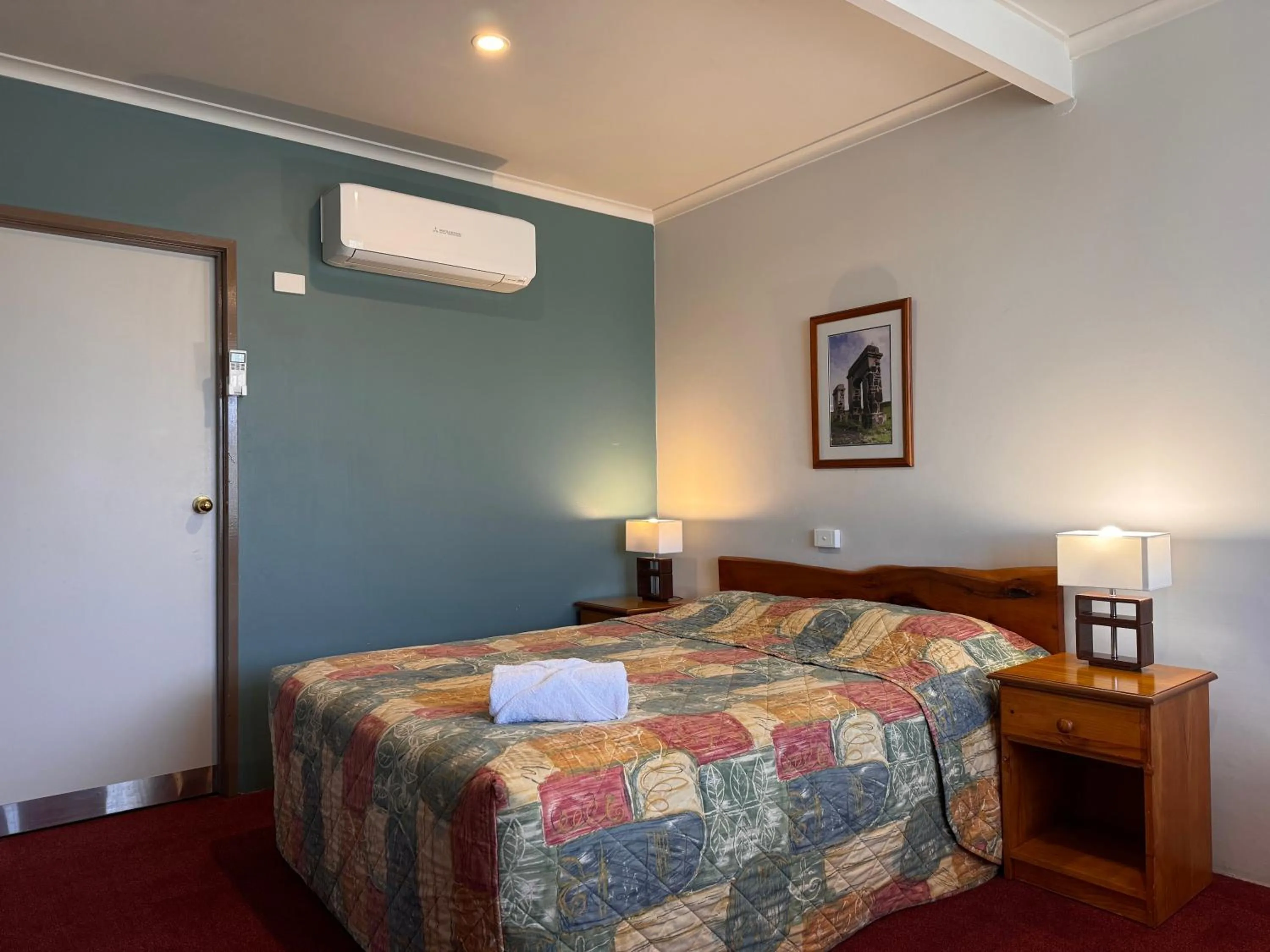 Bed in Mountain View Country Inn