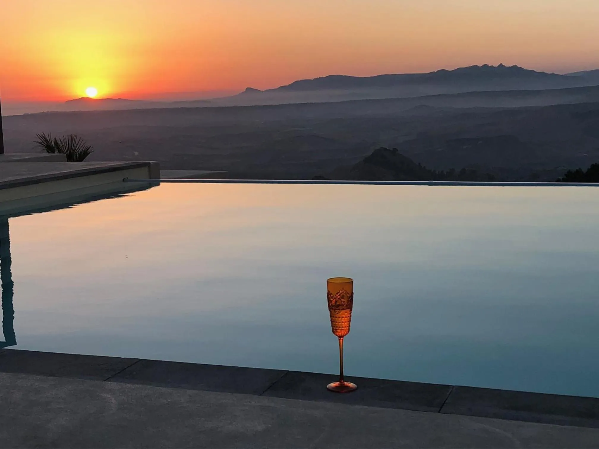 Swimming pool in La Mortilla