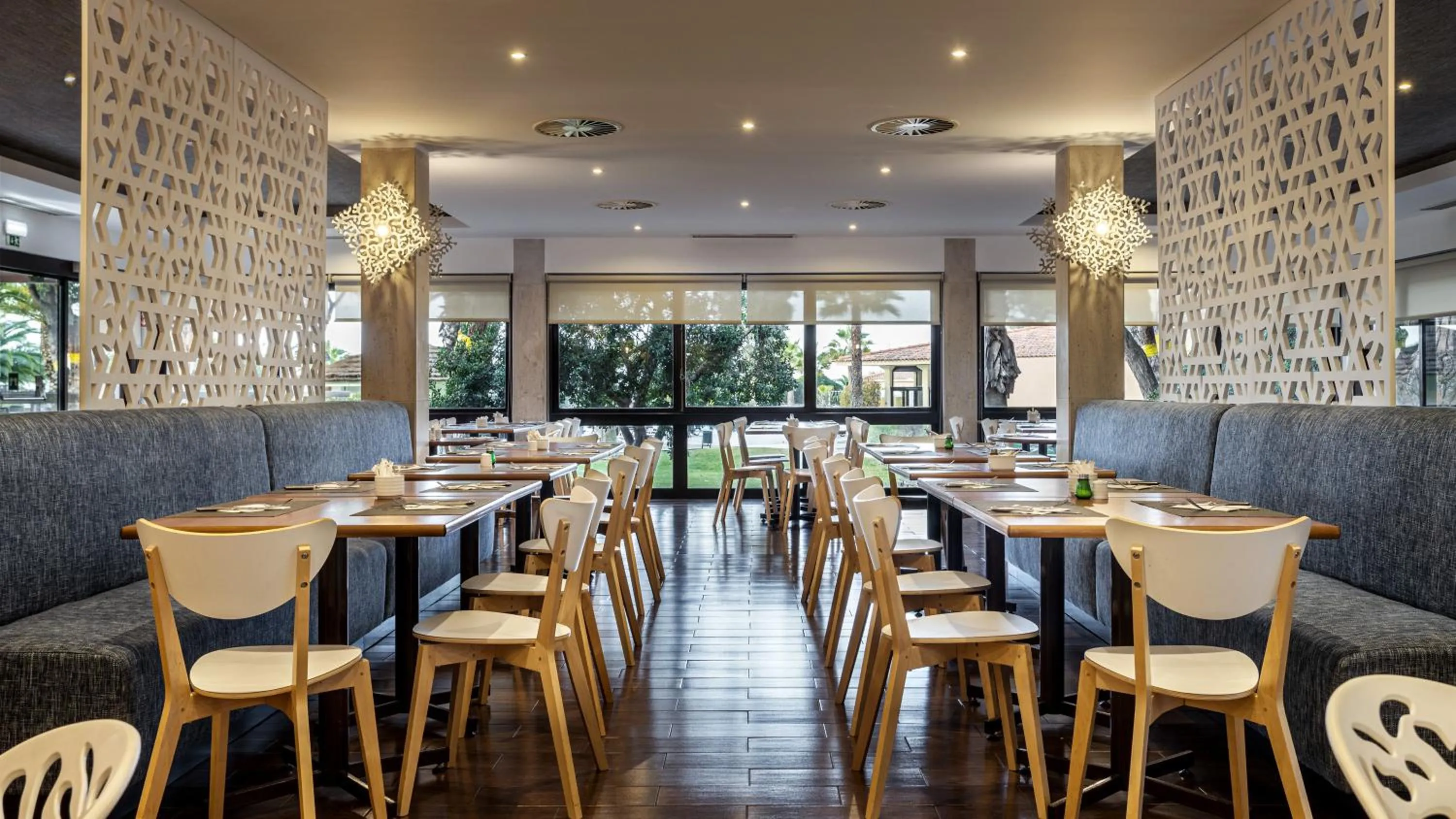 Restaurant/places to eat in Pestana Alvor Atlantico Residences Beach Suites