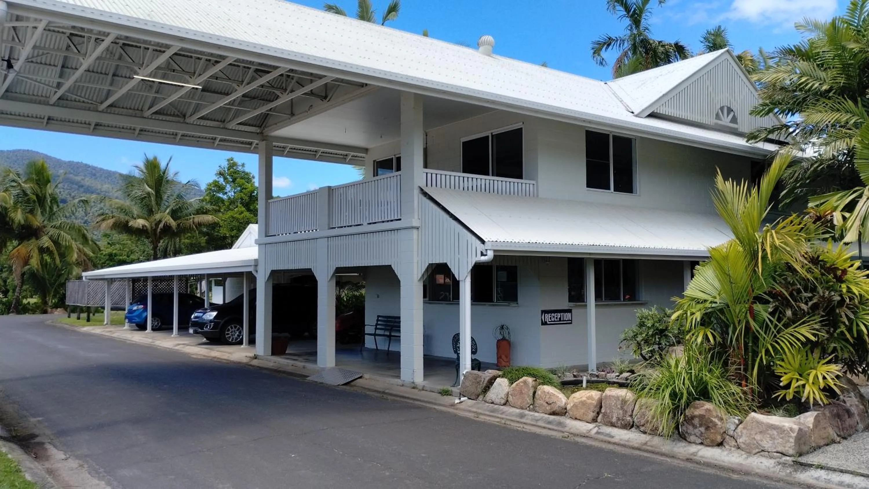 Property building in Tully Motel