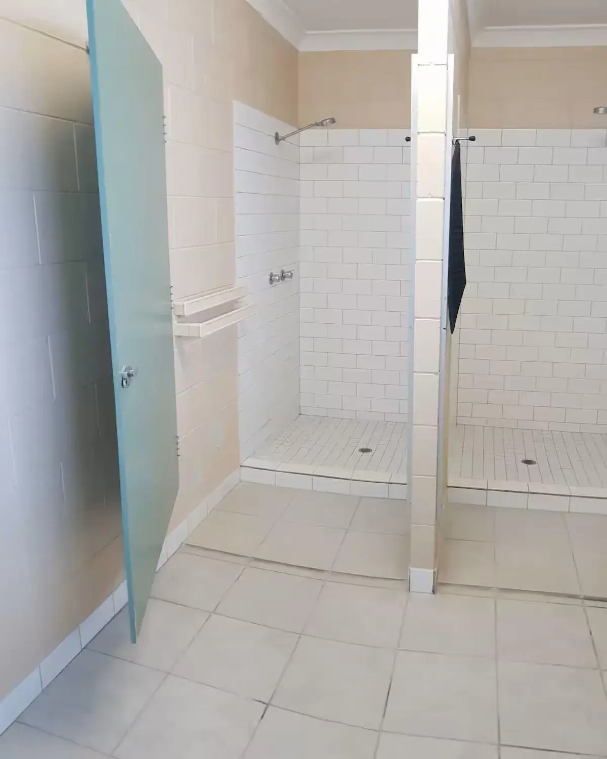 Double Room with Shared Bathroom in Tully Motel Double Room with Shared Bathroom in Tully Motel