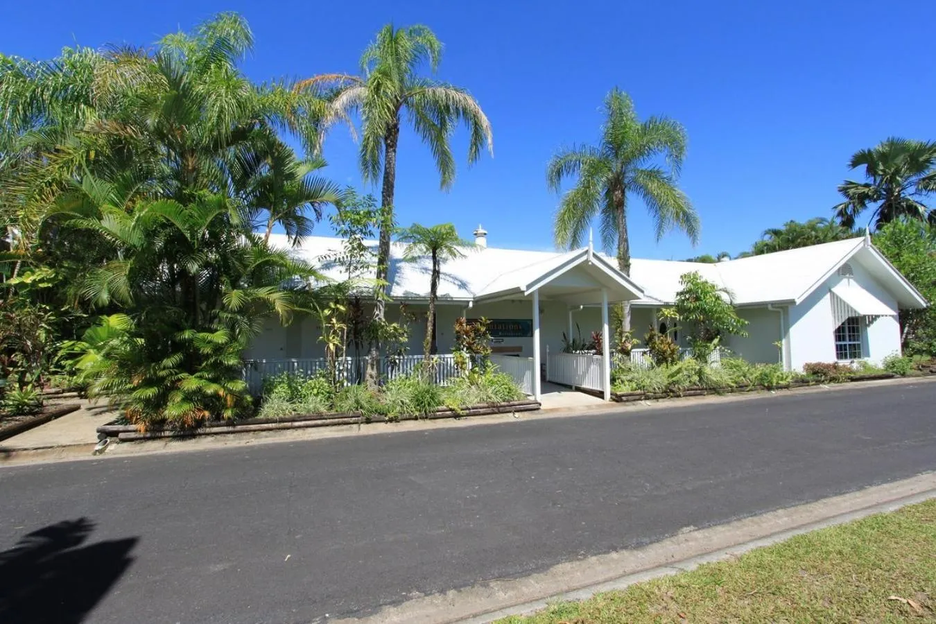 Property building in Tully Motel