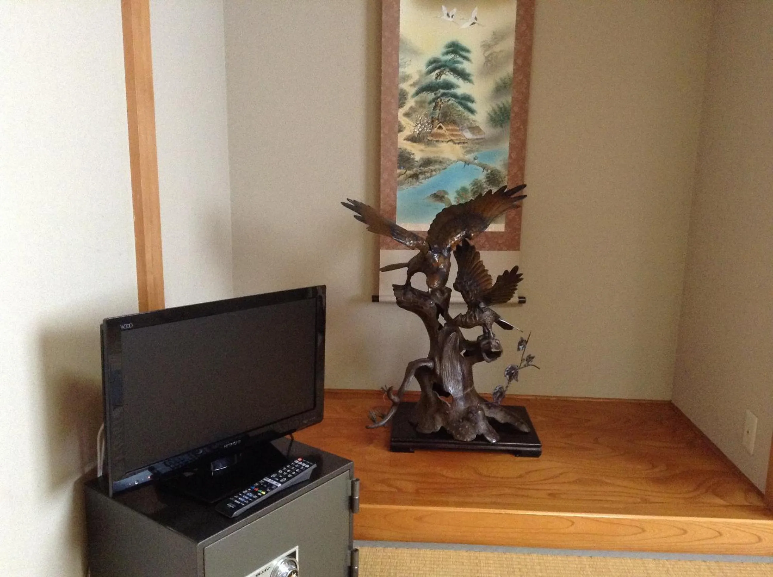 TV and multimedia in Peanuts House Kumakuma