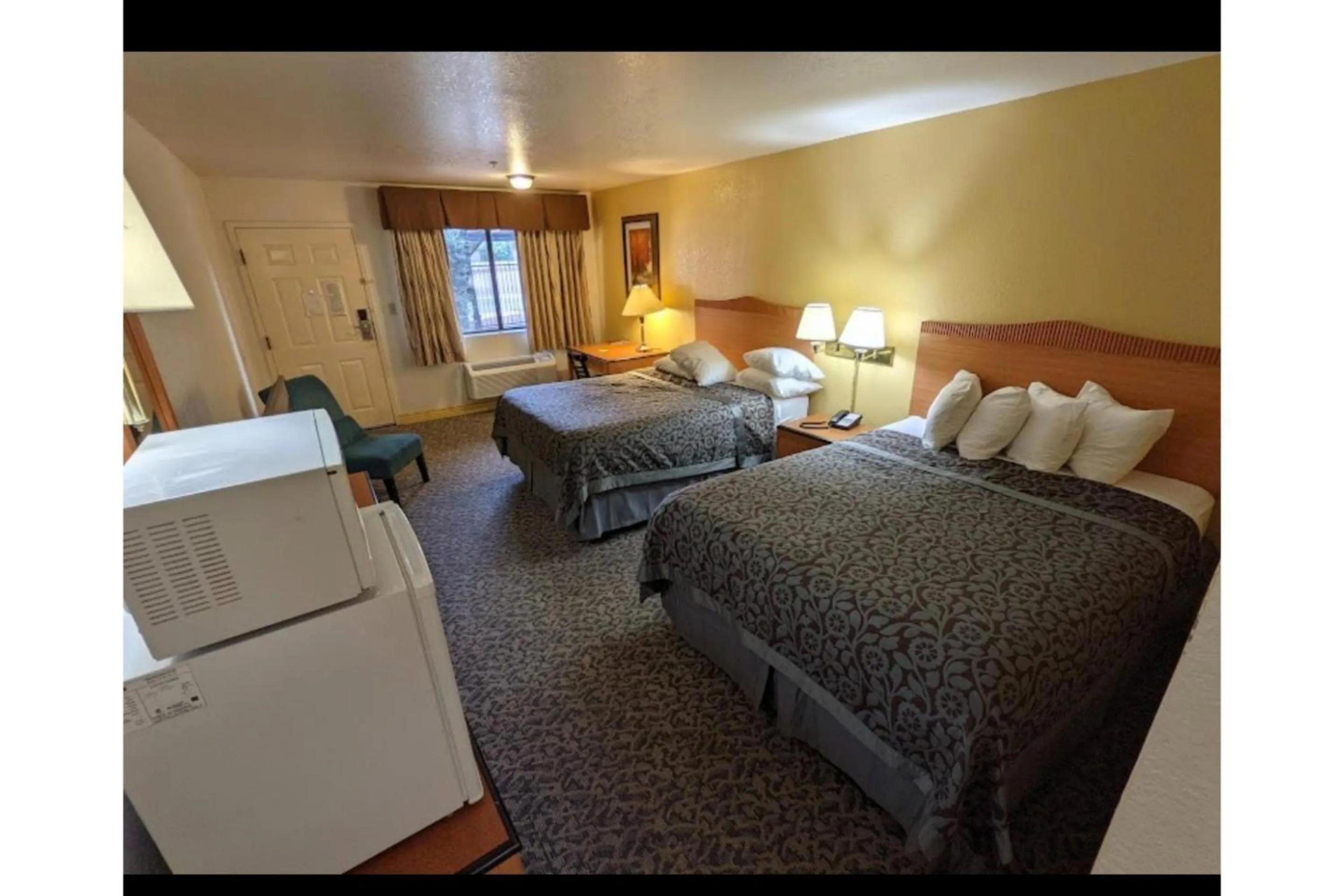 Bedroom in Sierra Inn