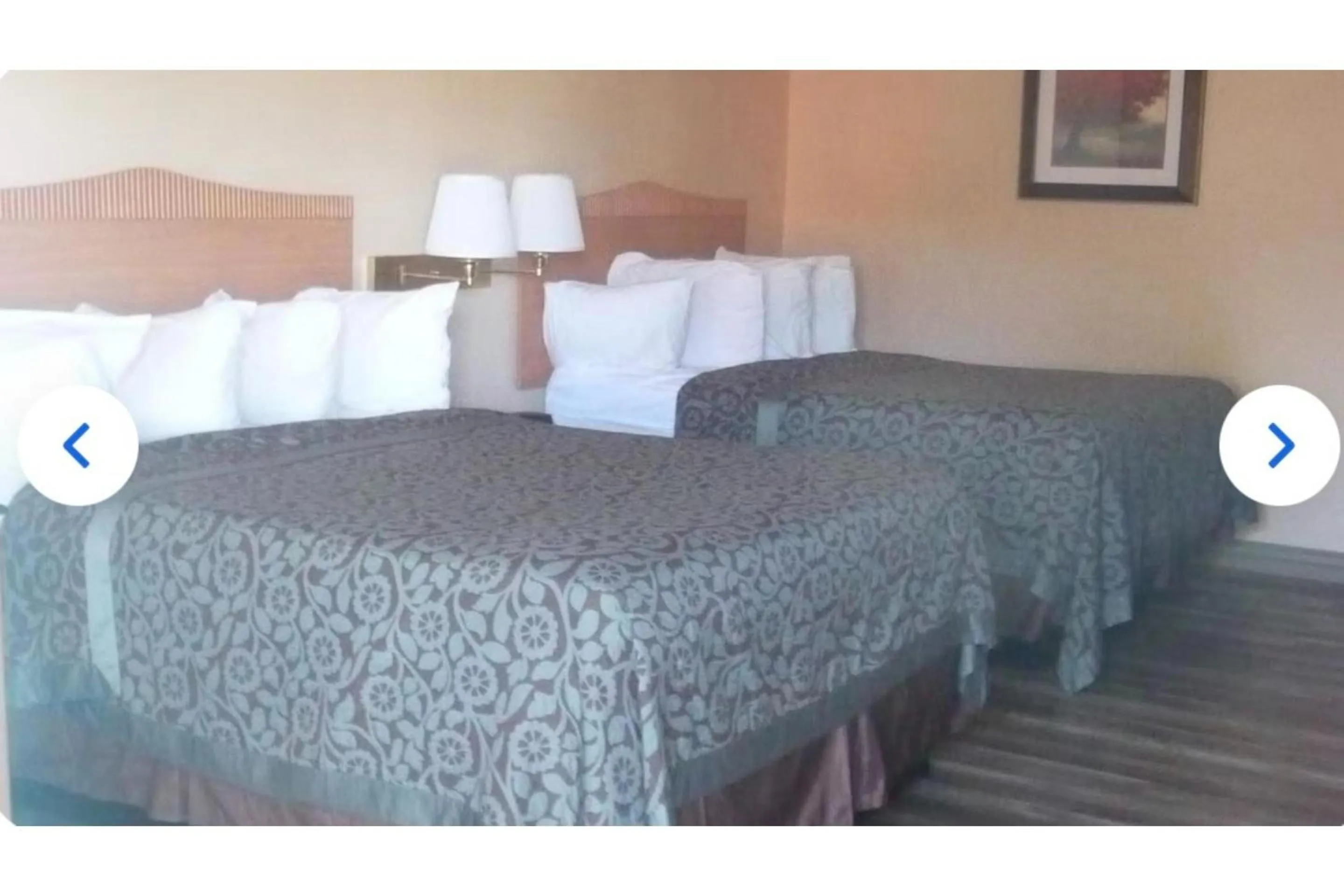 Bedroom in Sierra Inn