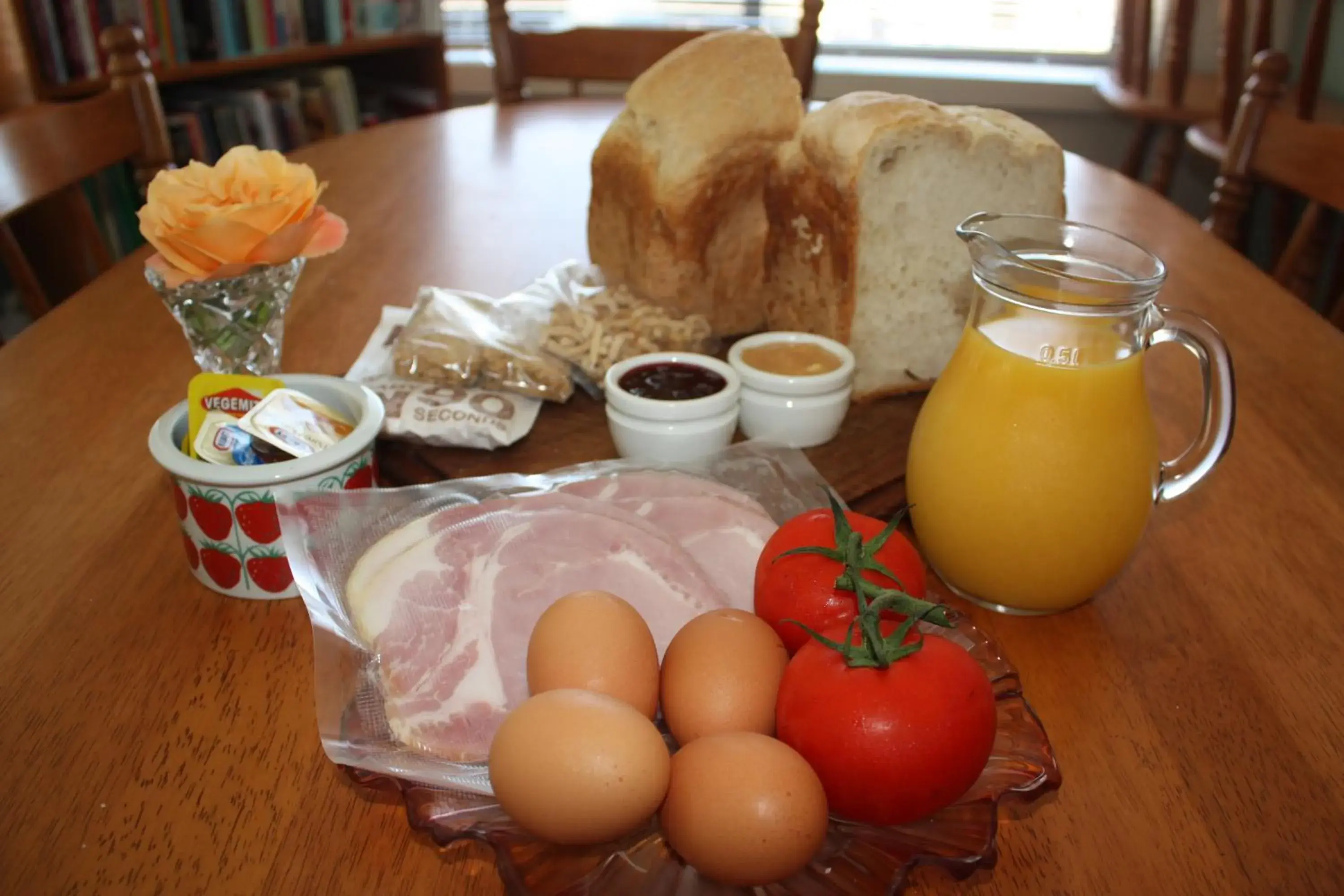 Breakfast in Westbury Gingerbread Cottages Breakfast in Westbury Gingerbread Cottages