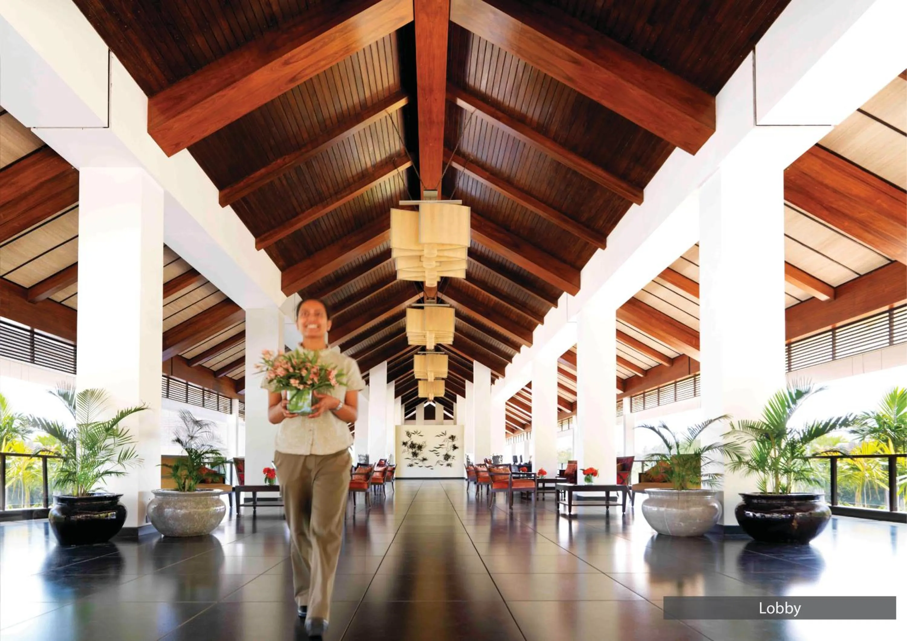 Lobby or reception in The Serai Chickmagalur