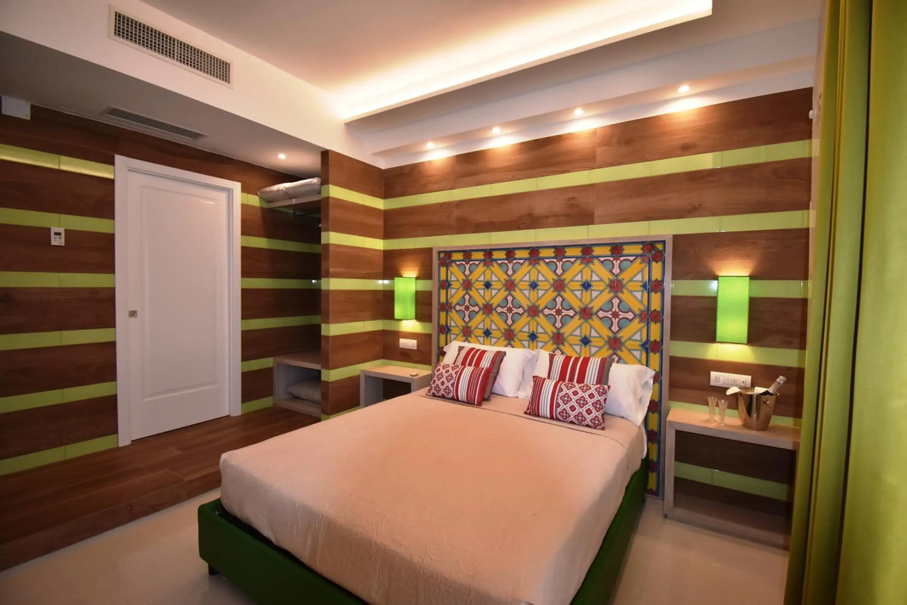 Junior Suite with Balcony in Melody Sorrento Suites Junior Suite with Balcony in Melody Sorrento Suites