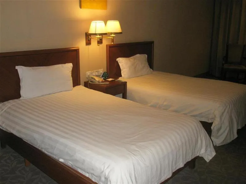 GreenTree Inn Dongguan Houjie Business Hotel