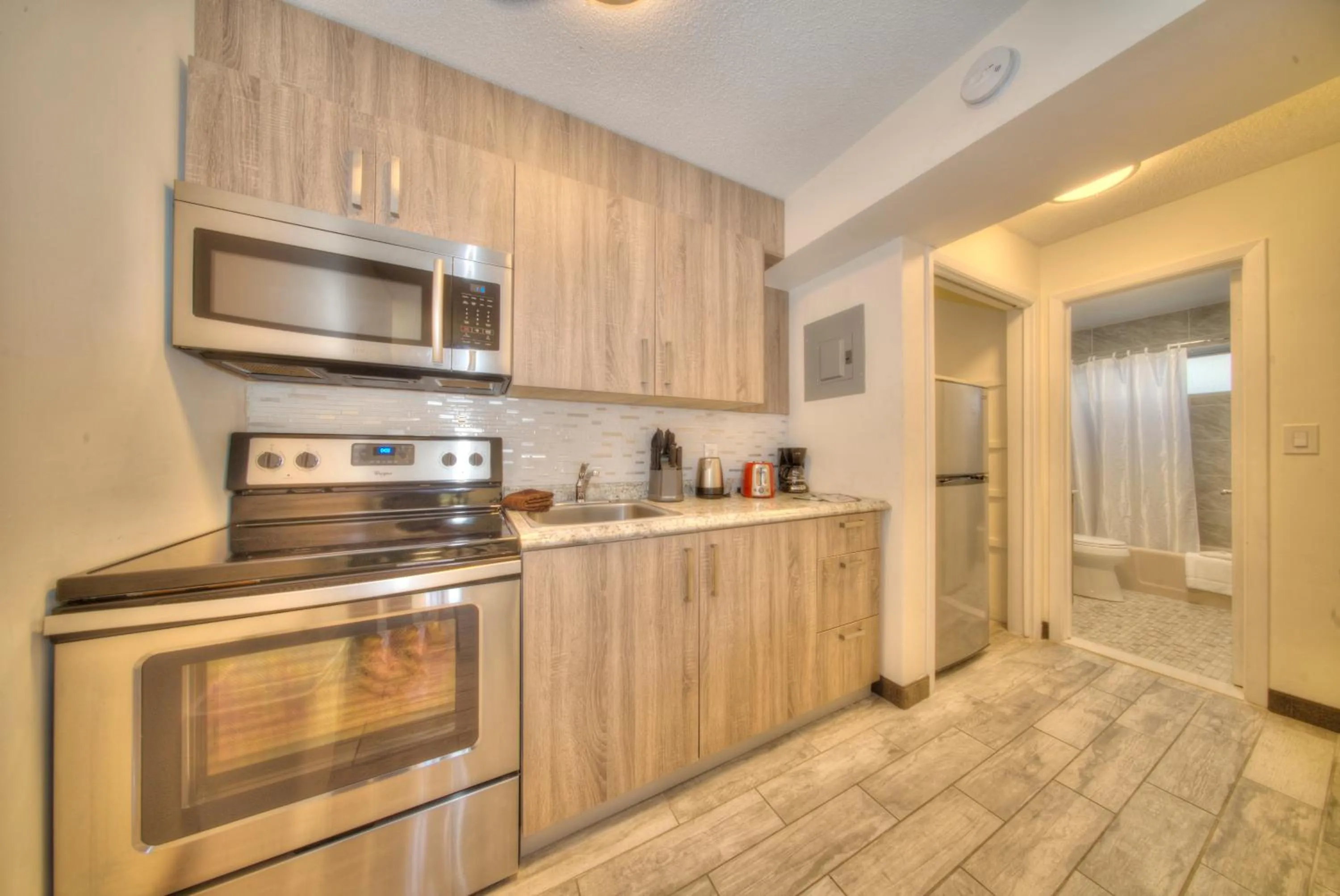 Kitchen or kitchenette in Club Lux Resort By The Beach