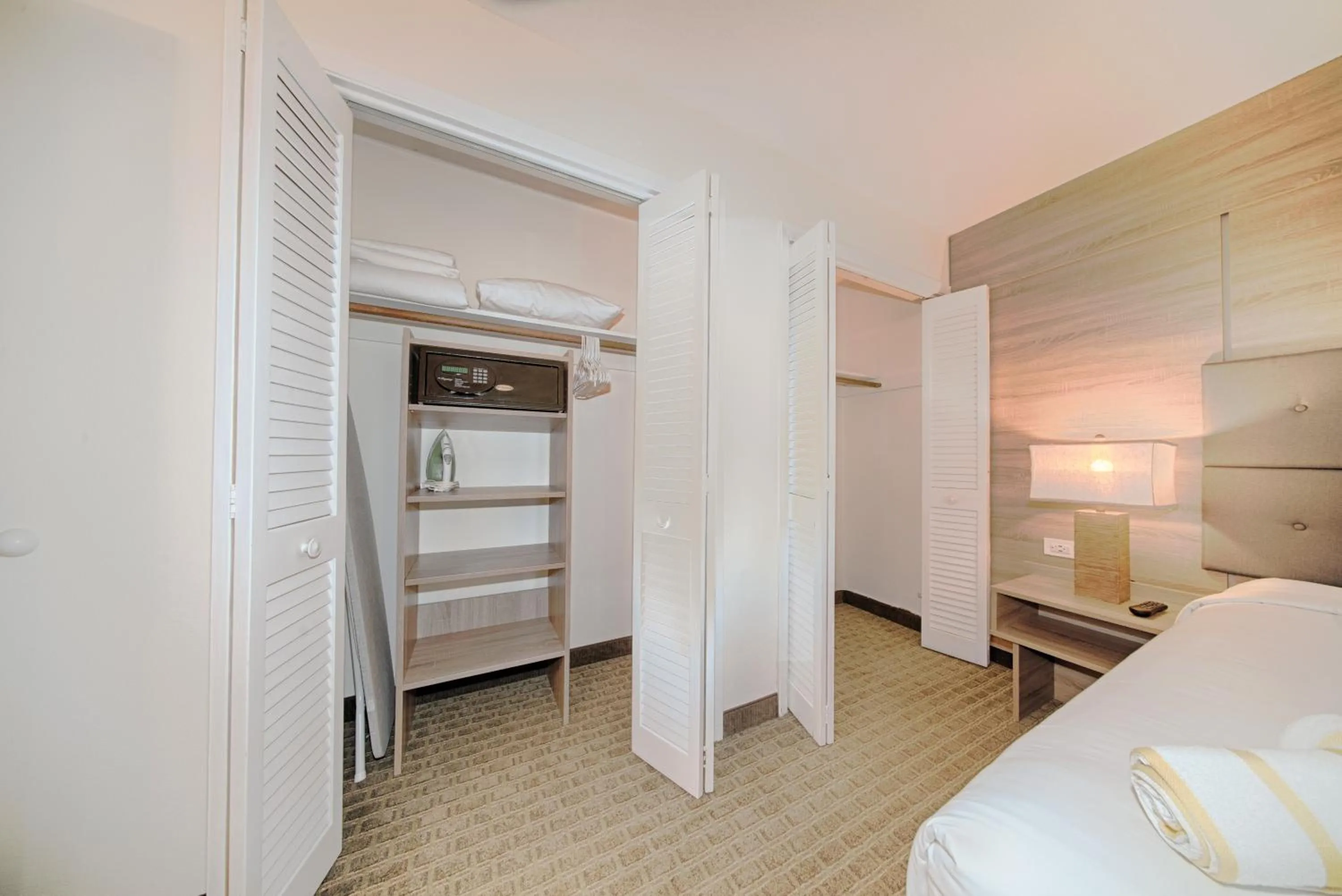 Bedroom, Bed in Club Lux Resort By The Beach