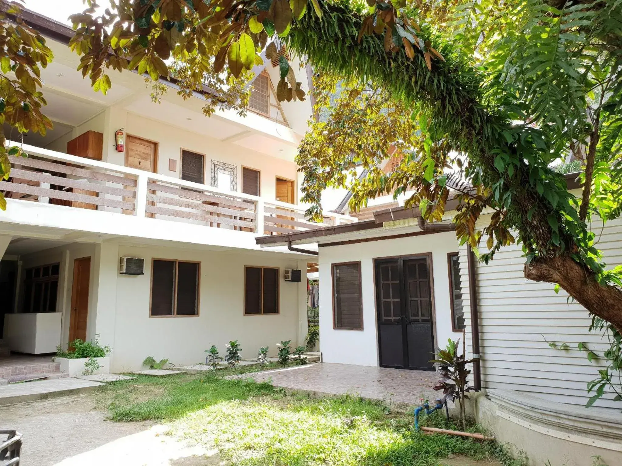 Property building in UrbanView BNKY Bed and Breakfast Palawan by RedDoorz Property building in UrbanView BNKY Bed and Breakfast Palawan by RedDoorz