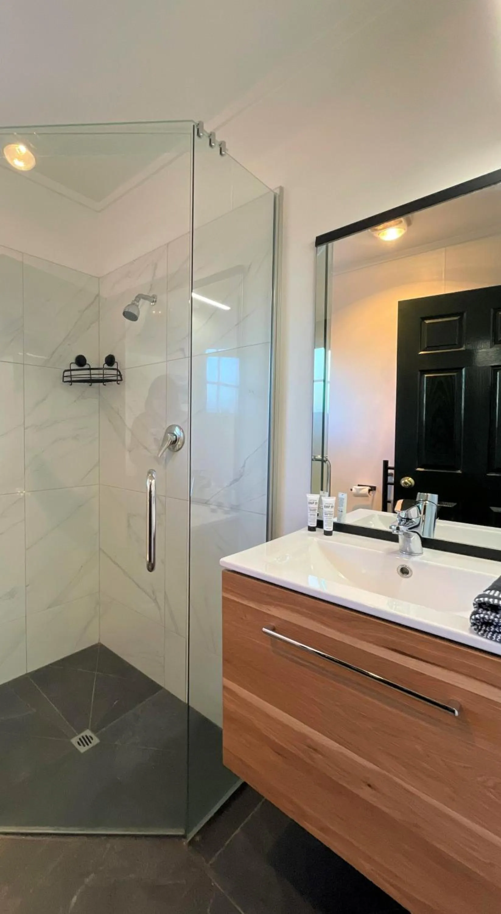 Bathroom in Colonial Motel