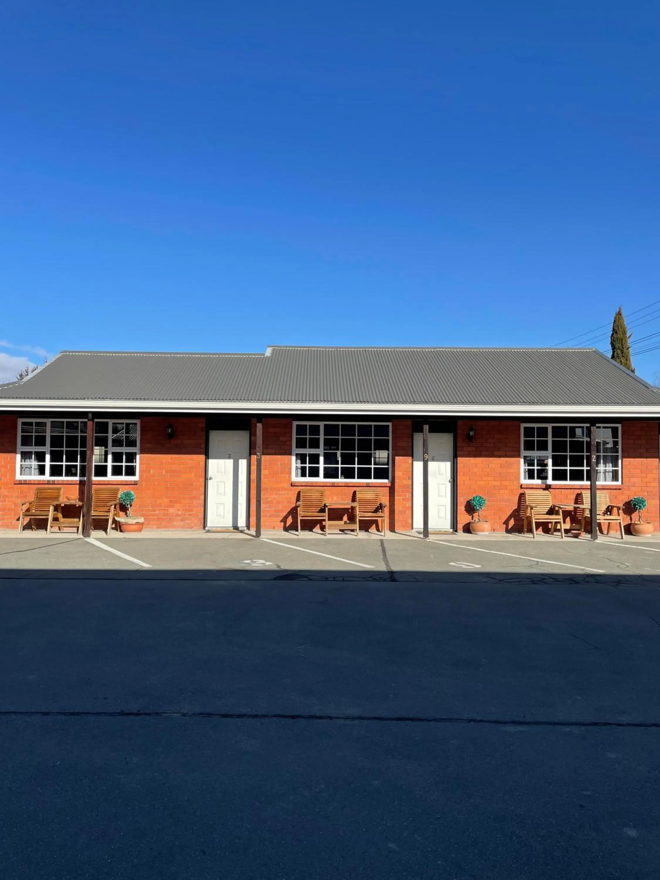 Property building in Colonial Motel