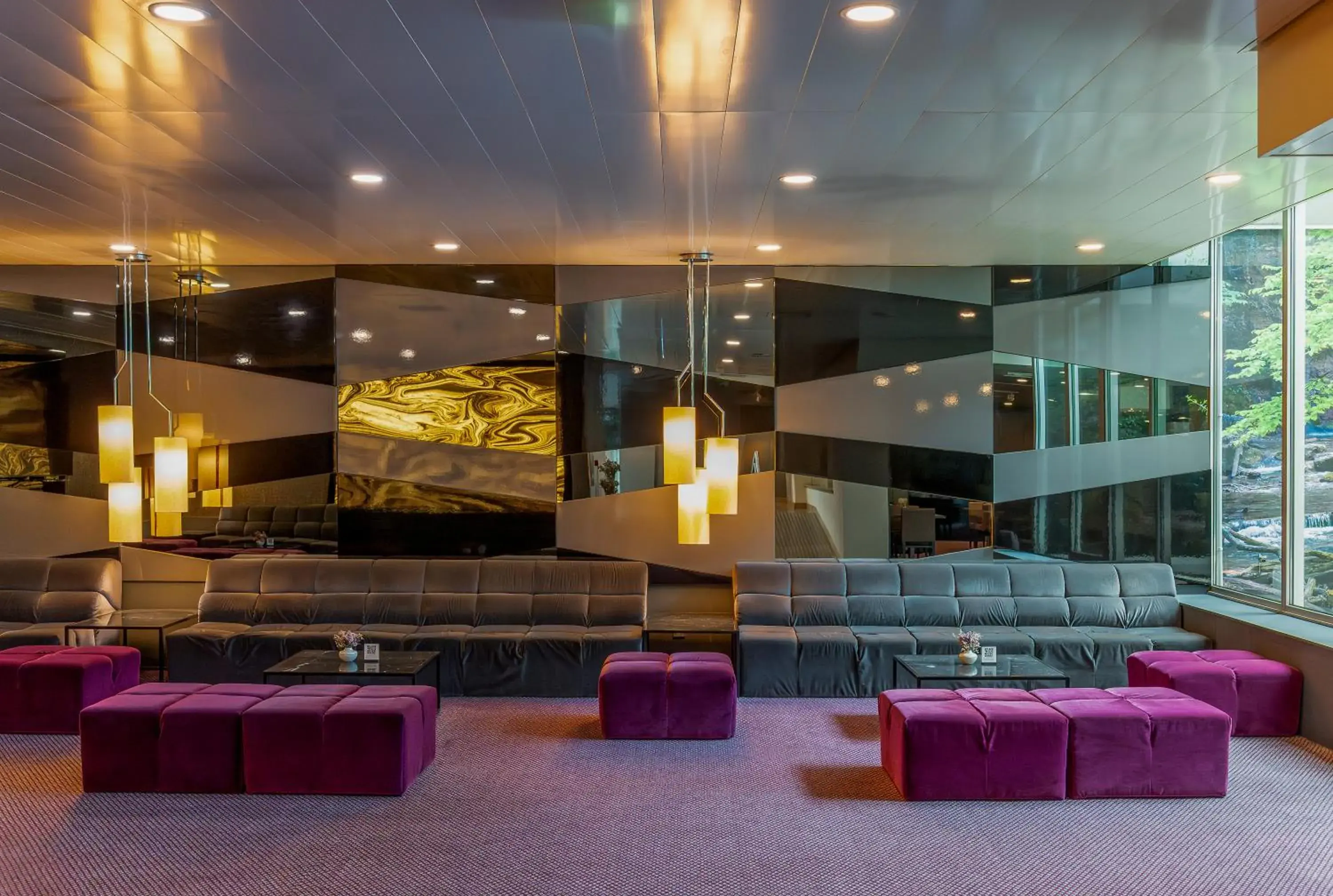 Lounge or bar in HF Ipanema Porto Lounge or bar in HF Ipanema Porto