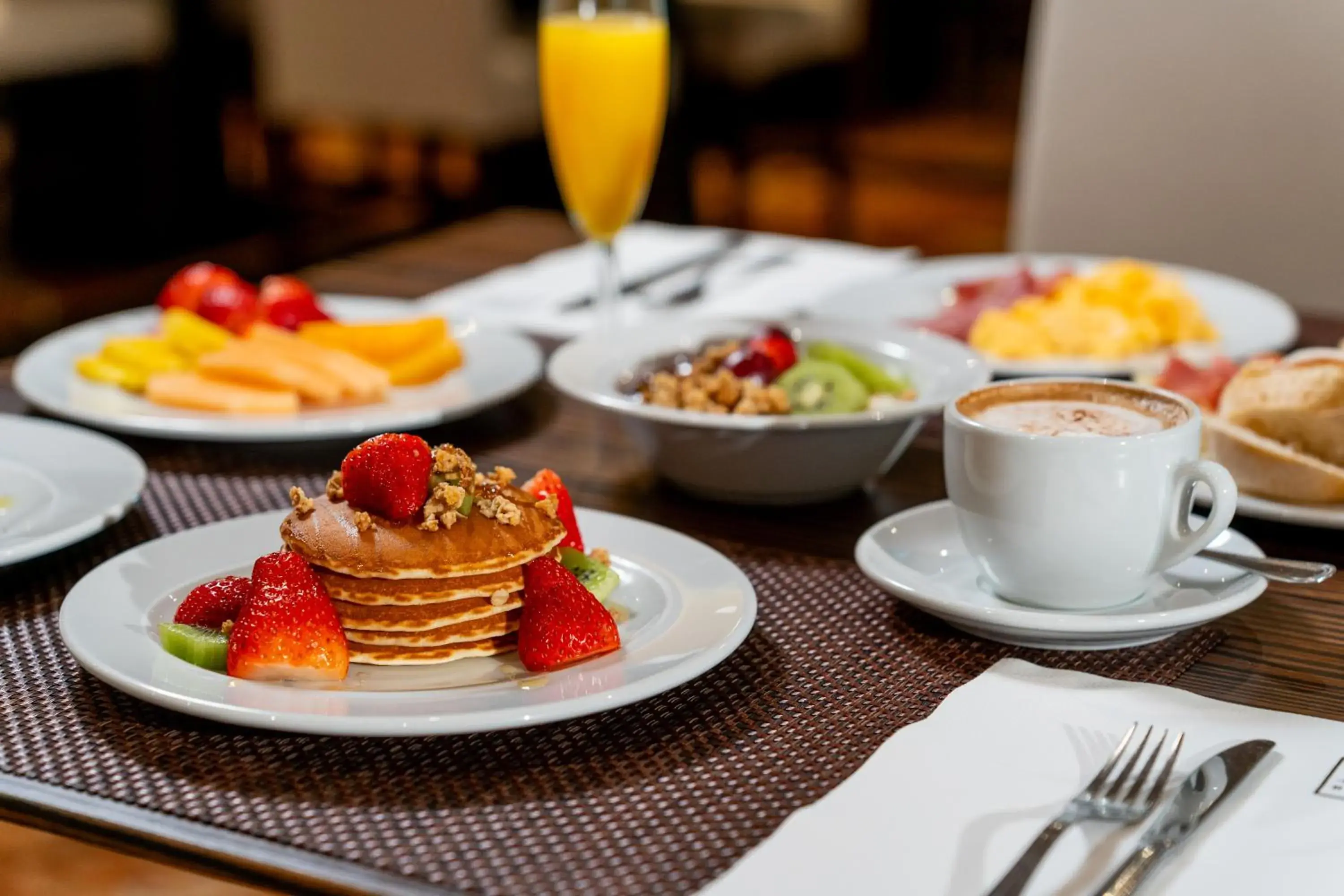 Breakfast in HF Ipanema Porto Breakfast in HF Ipanema Porto