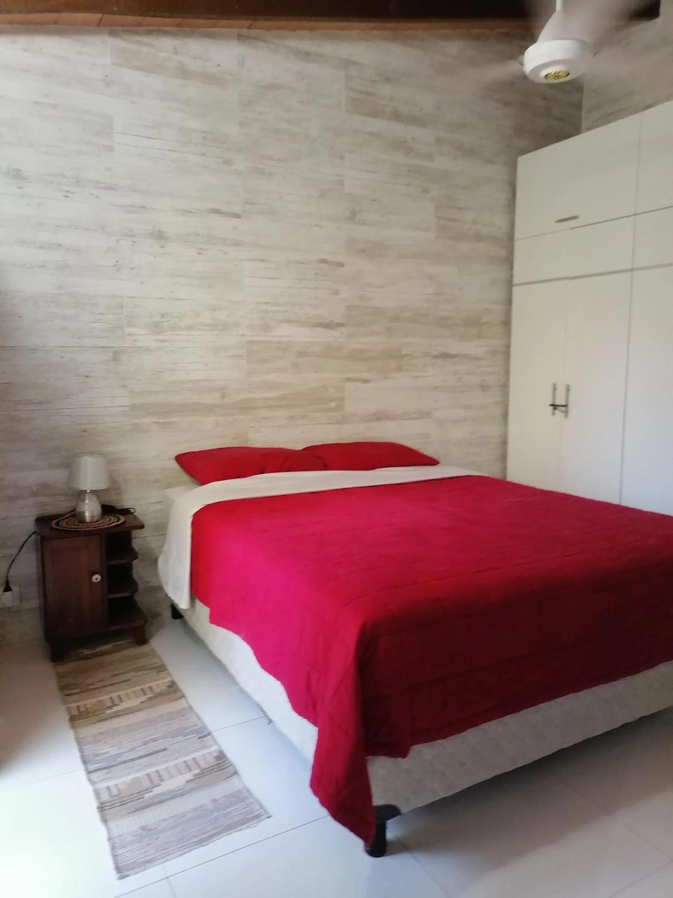 Photo of the whole room, Bed in Granados