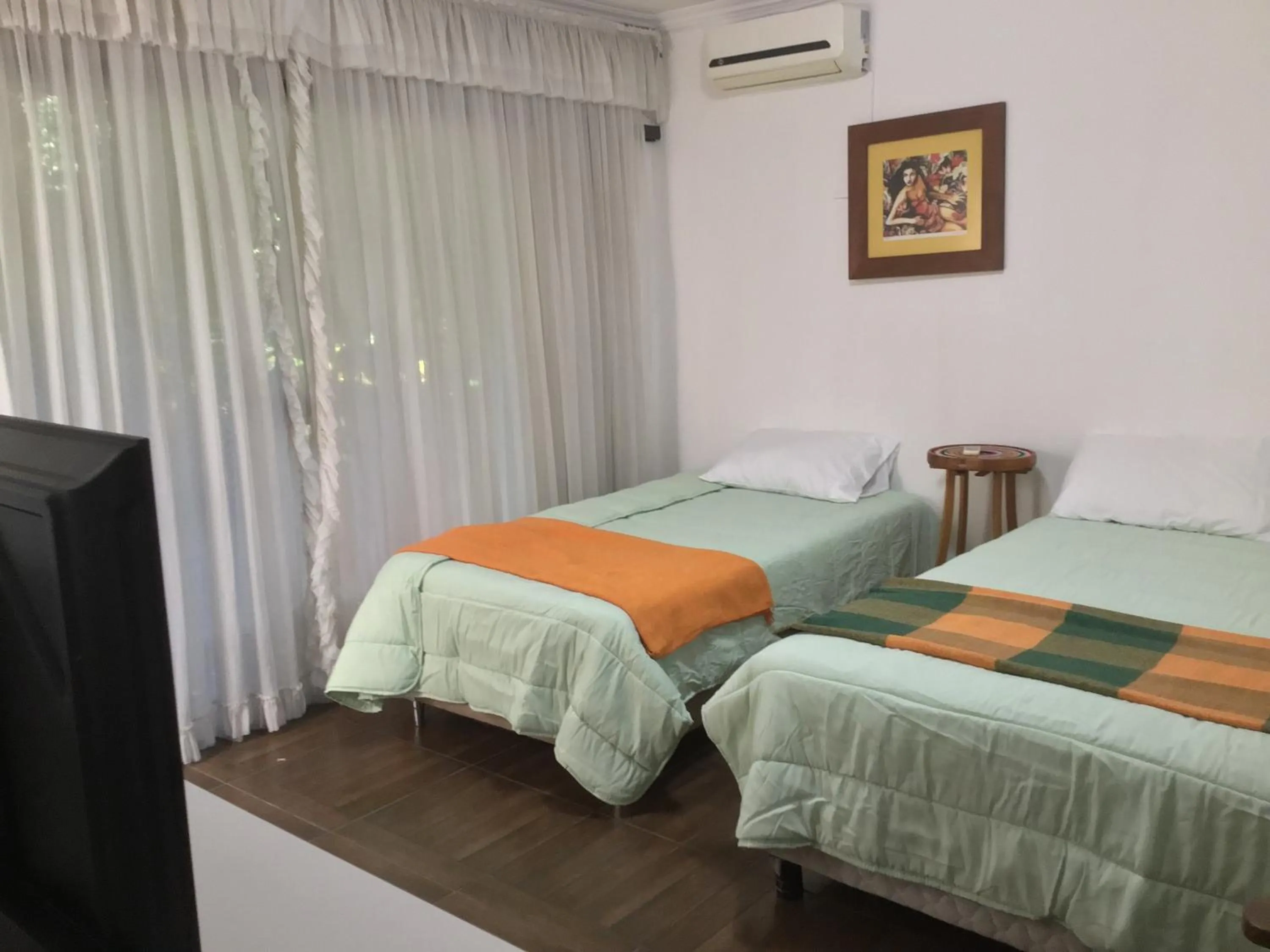 Photo of the whole room, Bed in Granados