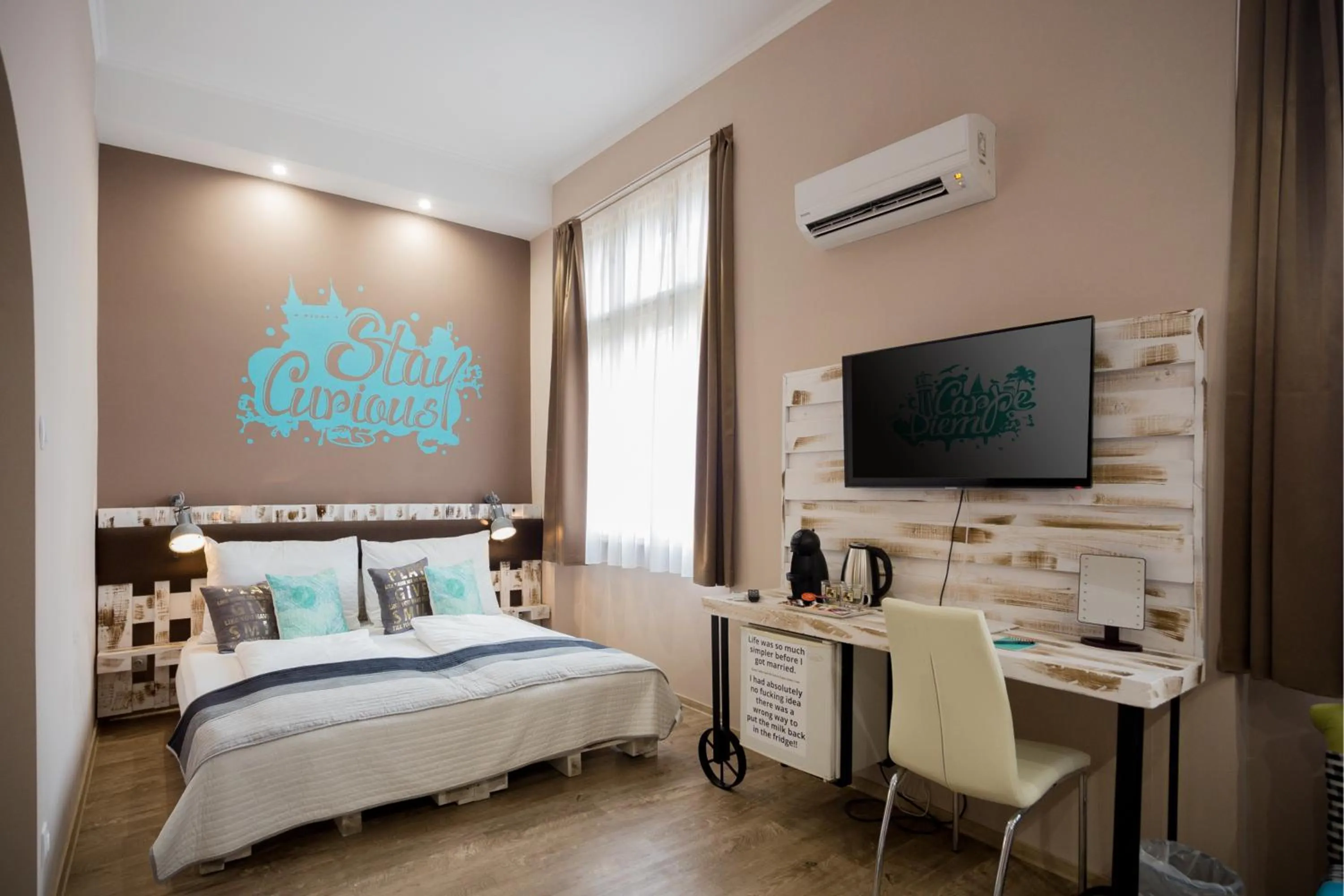 Photo of the whole room, Bed in Hotel Carpe Diem