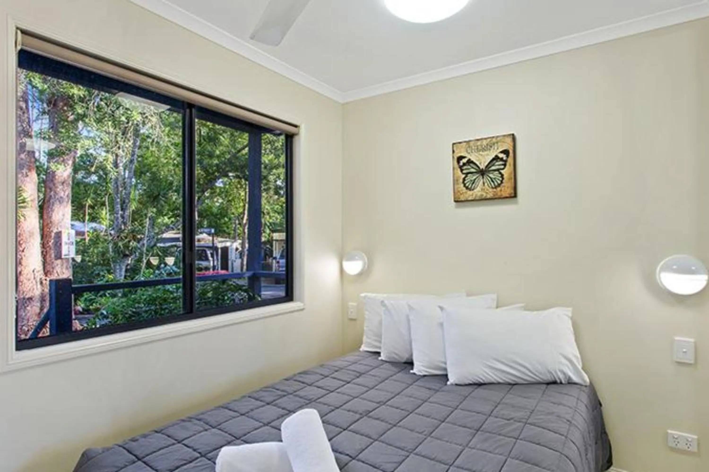 Bed in Landsborough Holiday Park