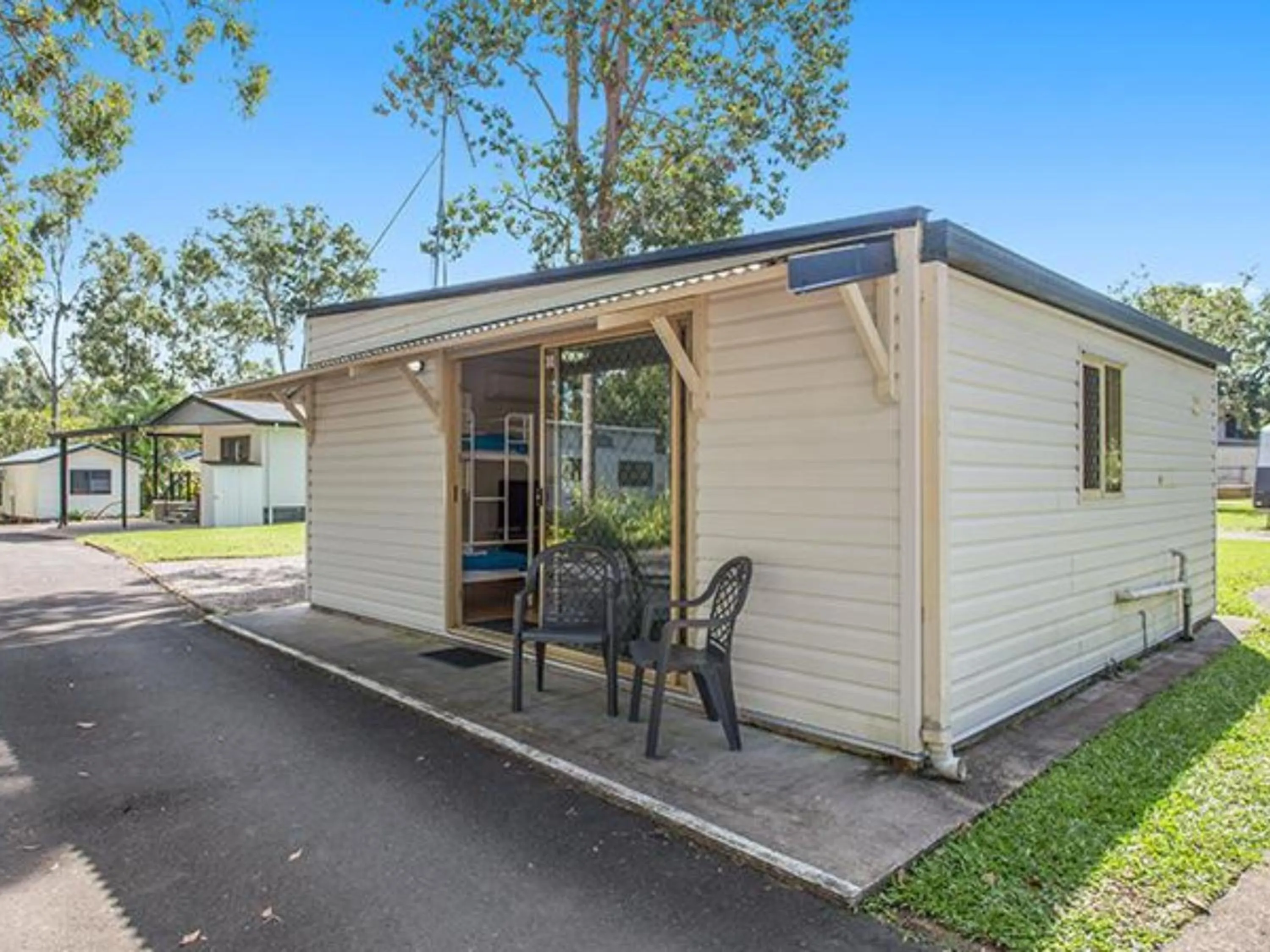 Property building in Landsborough Holiday Park