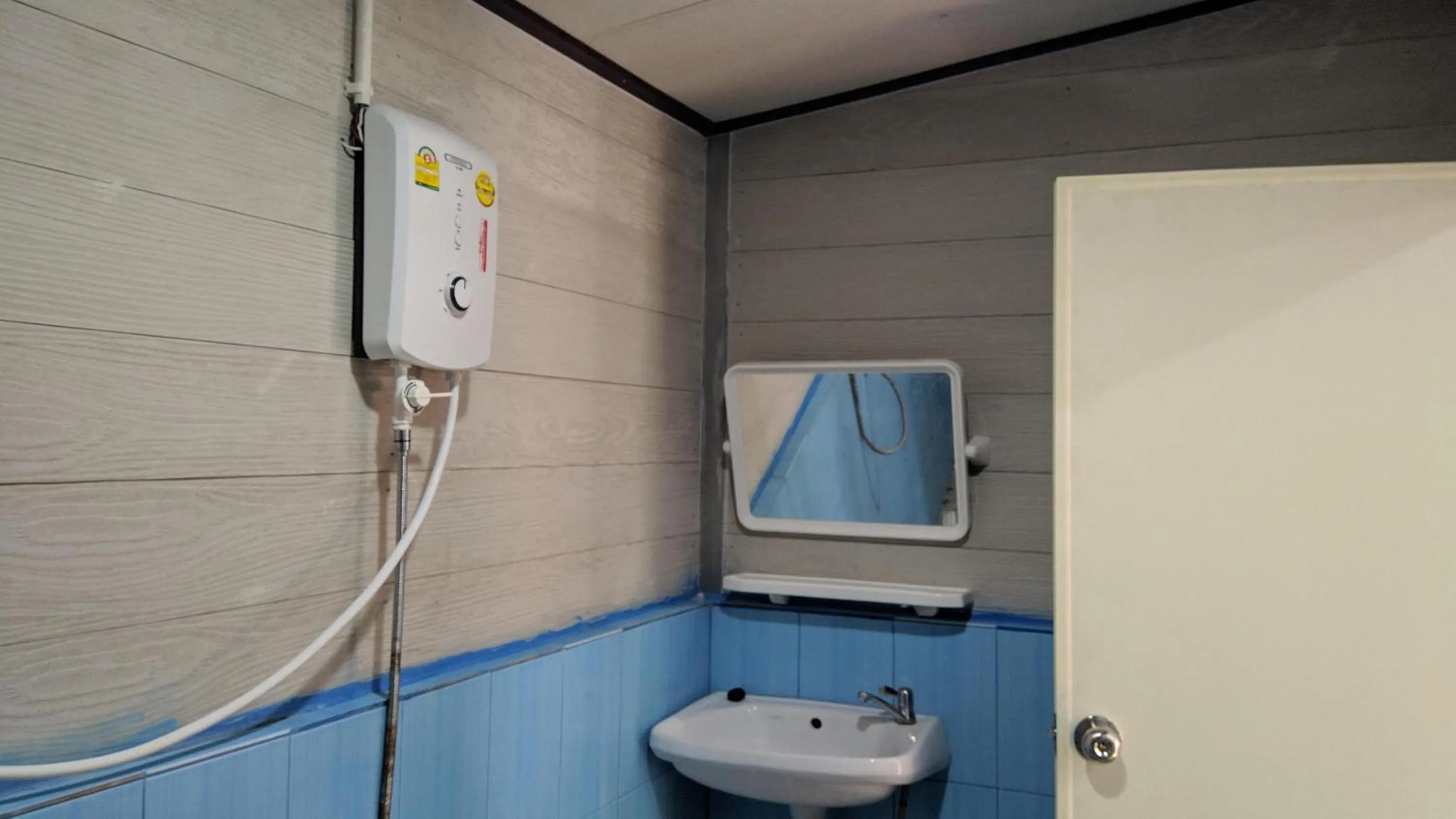 Bathroom in Baan Suchanuch