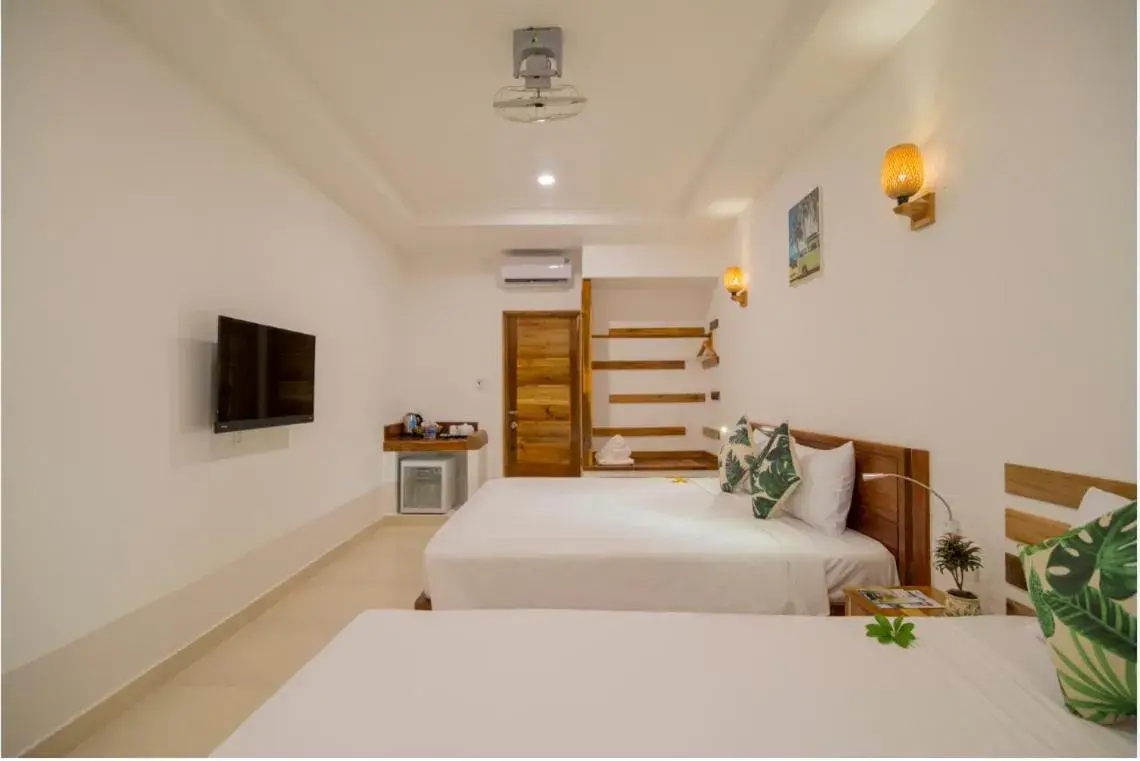 Quadruple Room with Terrace - single occupancy in Palma Resort Quadruple Room with Terrace - single occupancy in Palma Resort