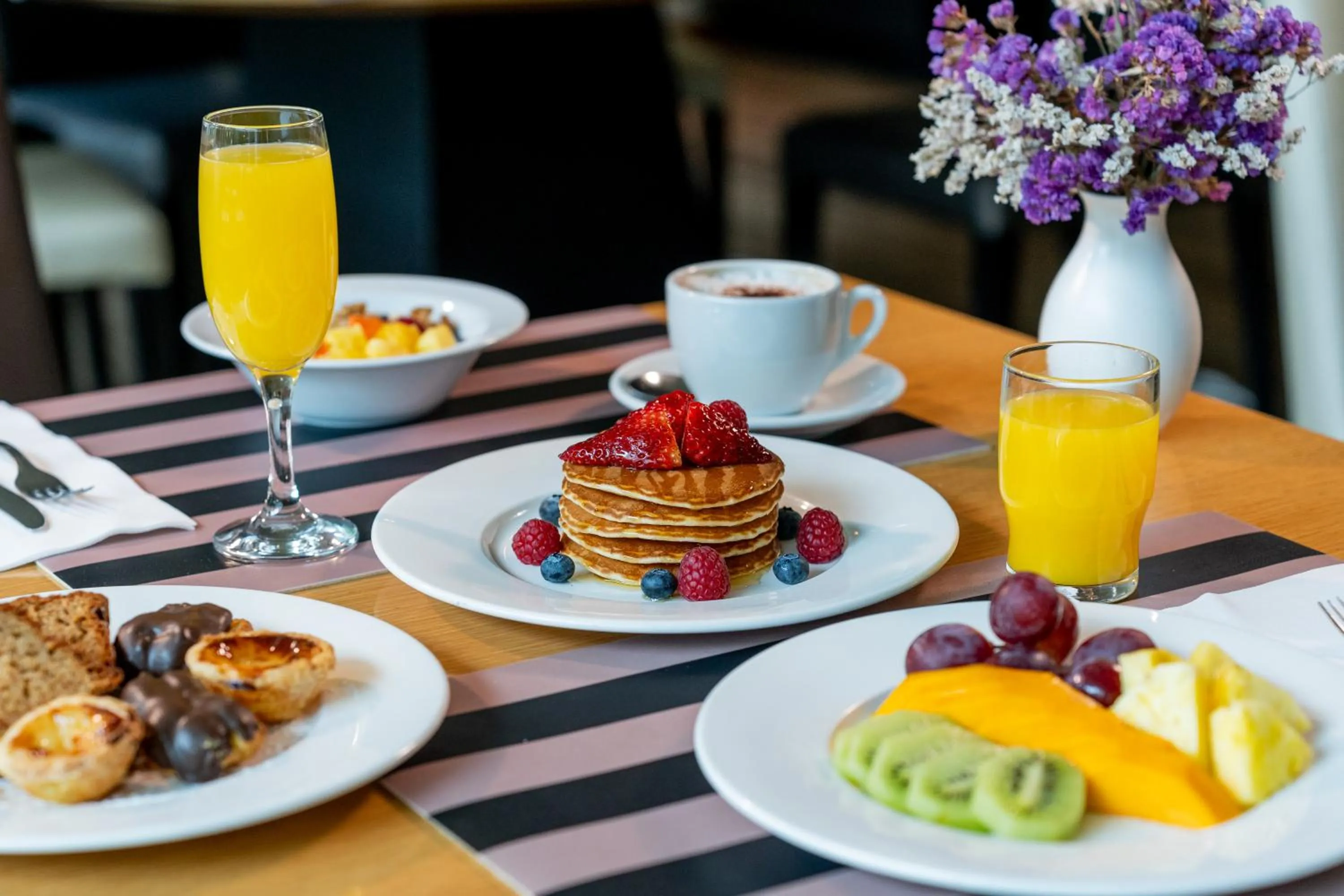Breakfast in HF Ipanema Park