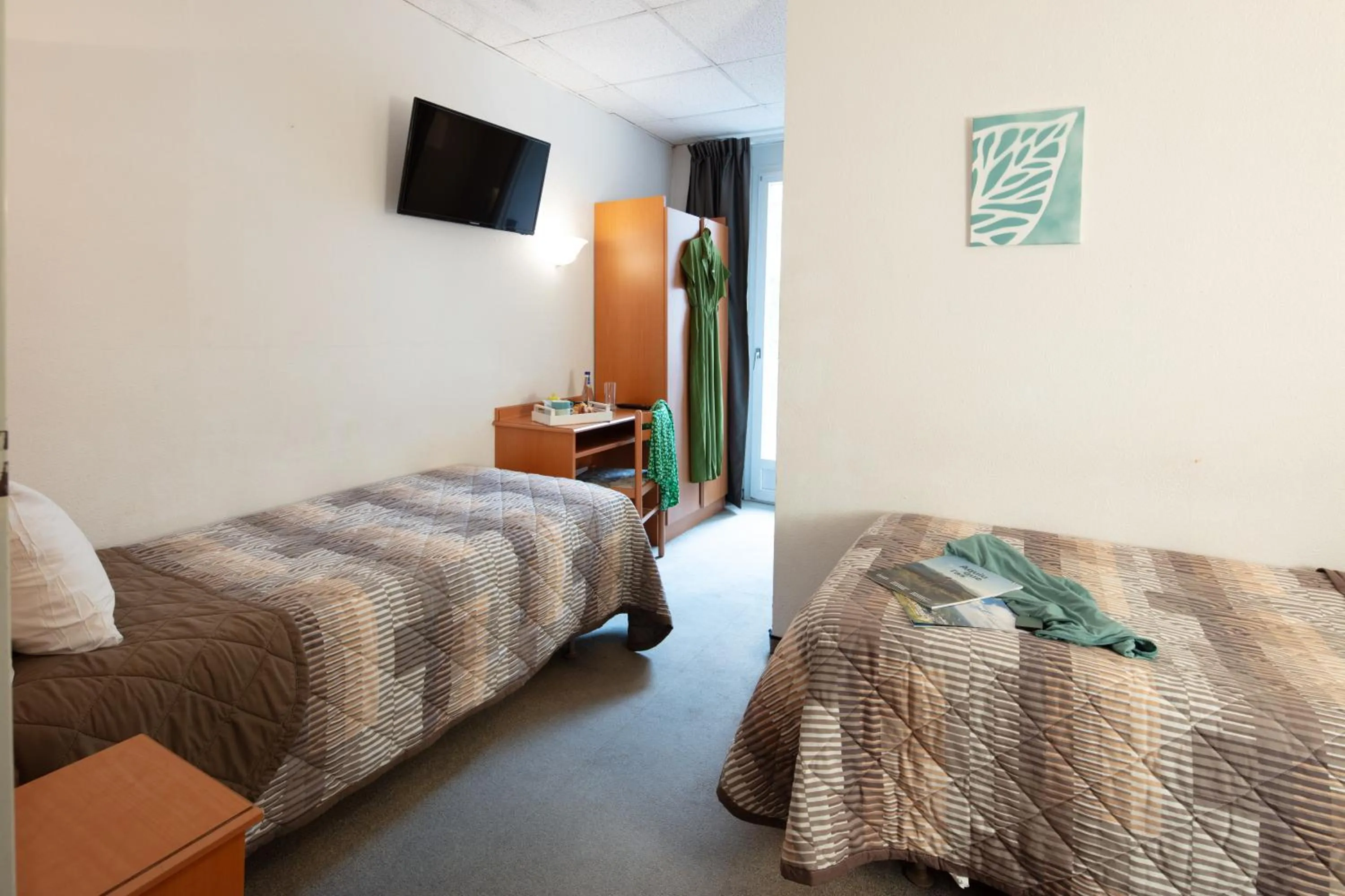 Bedroom, Bed in Hôtel Compostelle