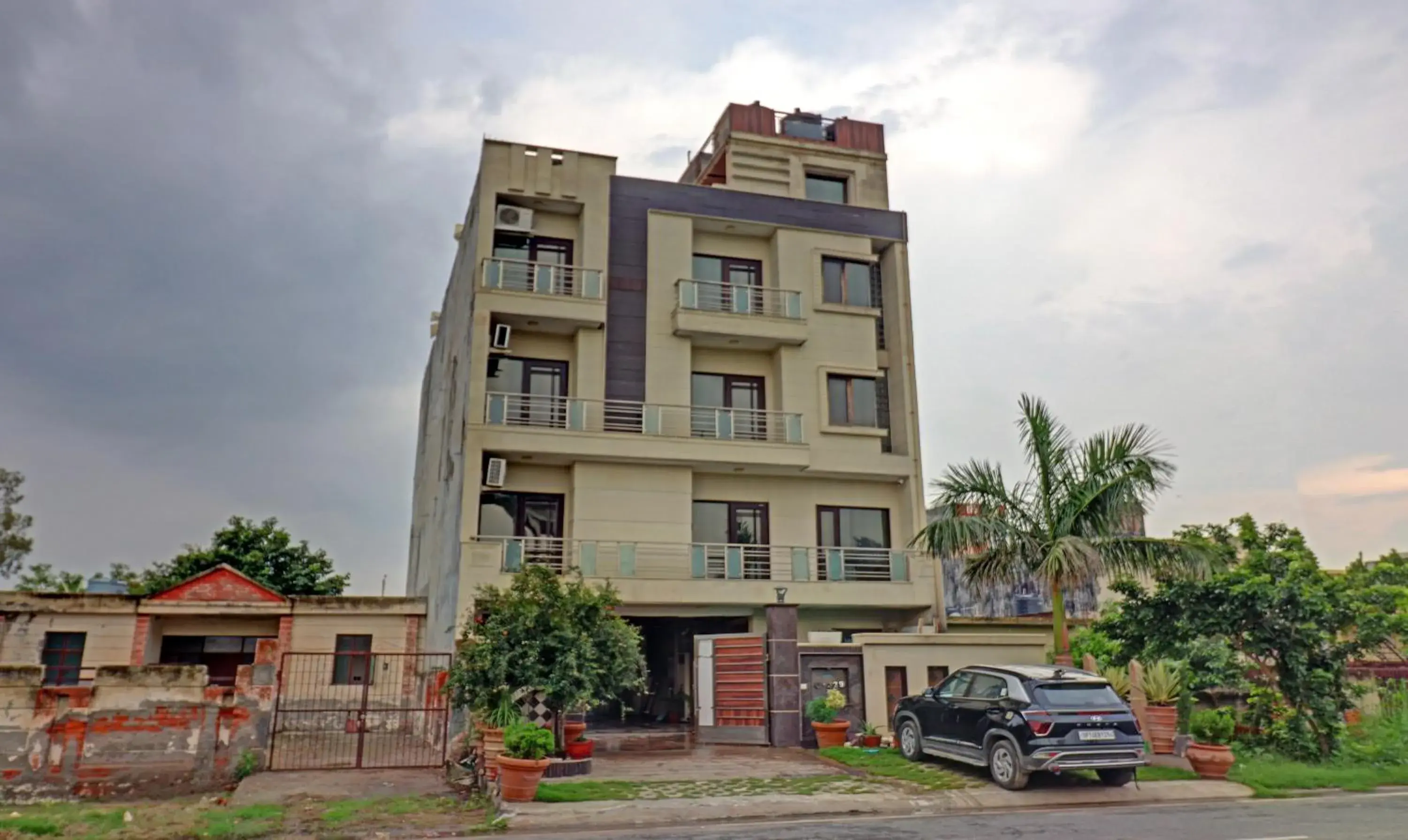 Property building in Itsy Hotels Hamlets Stay Property building in Itsy Hotels Hamlets Stay