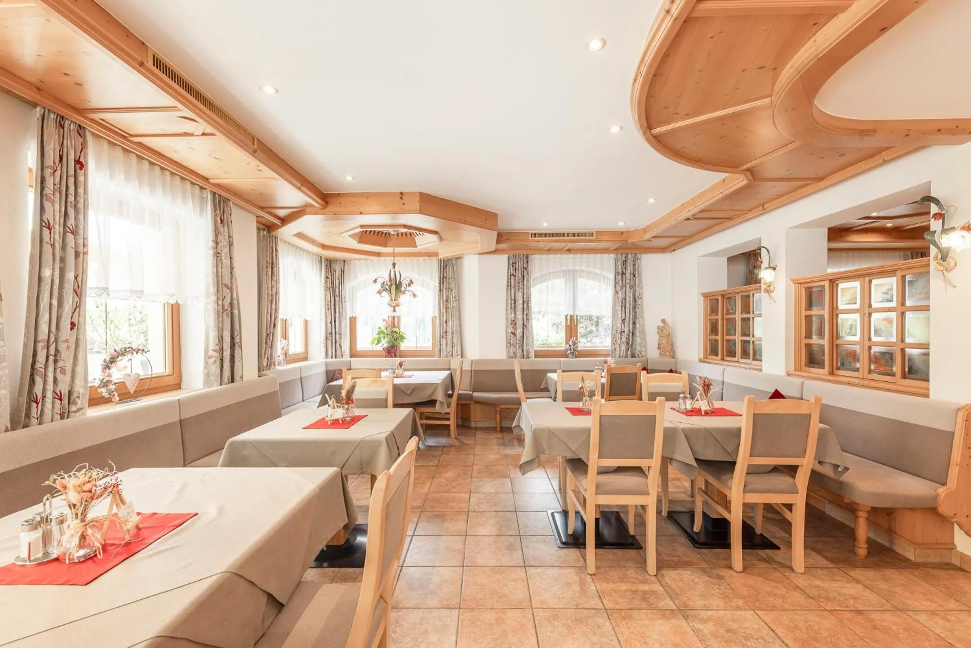 Restaurant/places to eat in Alpenpension Pfurtscheller