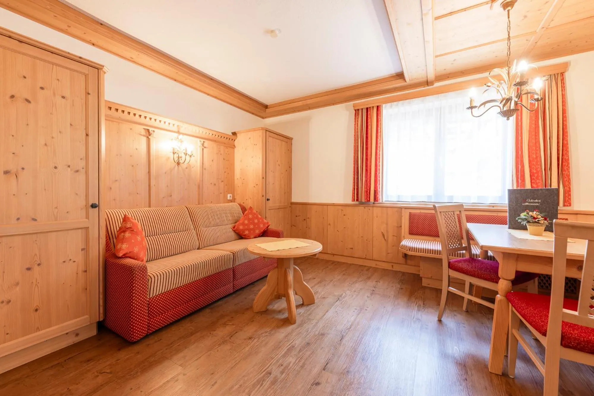 Photo of the whole room in Alpenpension Pfurtscheller