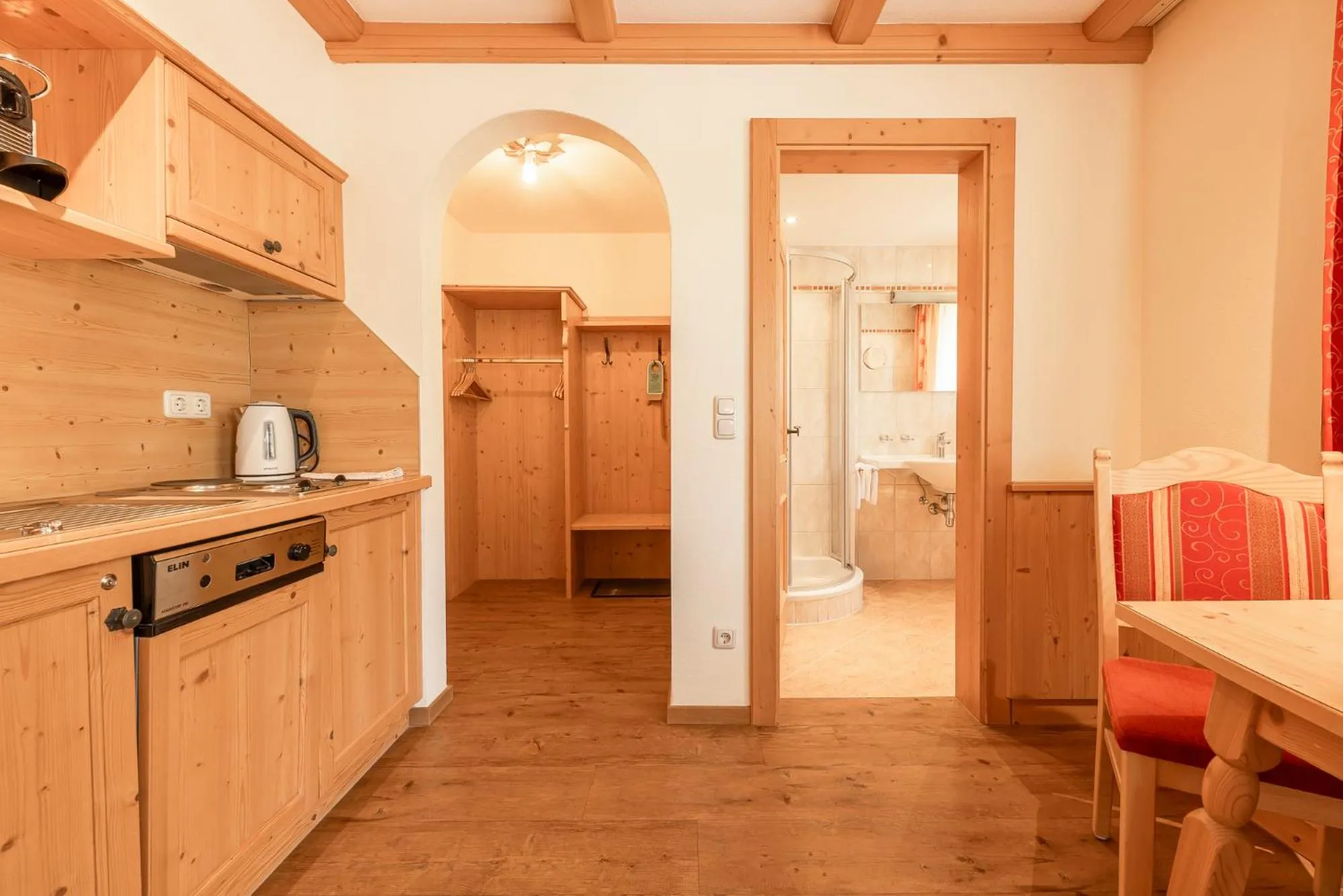 Photo of the whole room in Alpenpension Pfurtscheller