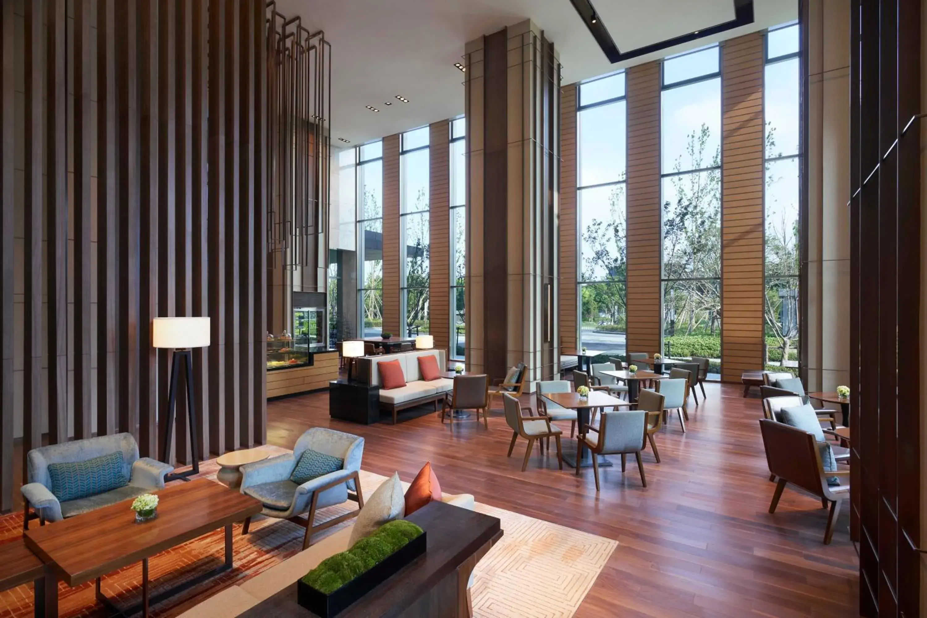 Lounge or bar in Hyatt Regency Shanghai Jiading Lounge or bar in Hyatt Regency Shanghai Jiading