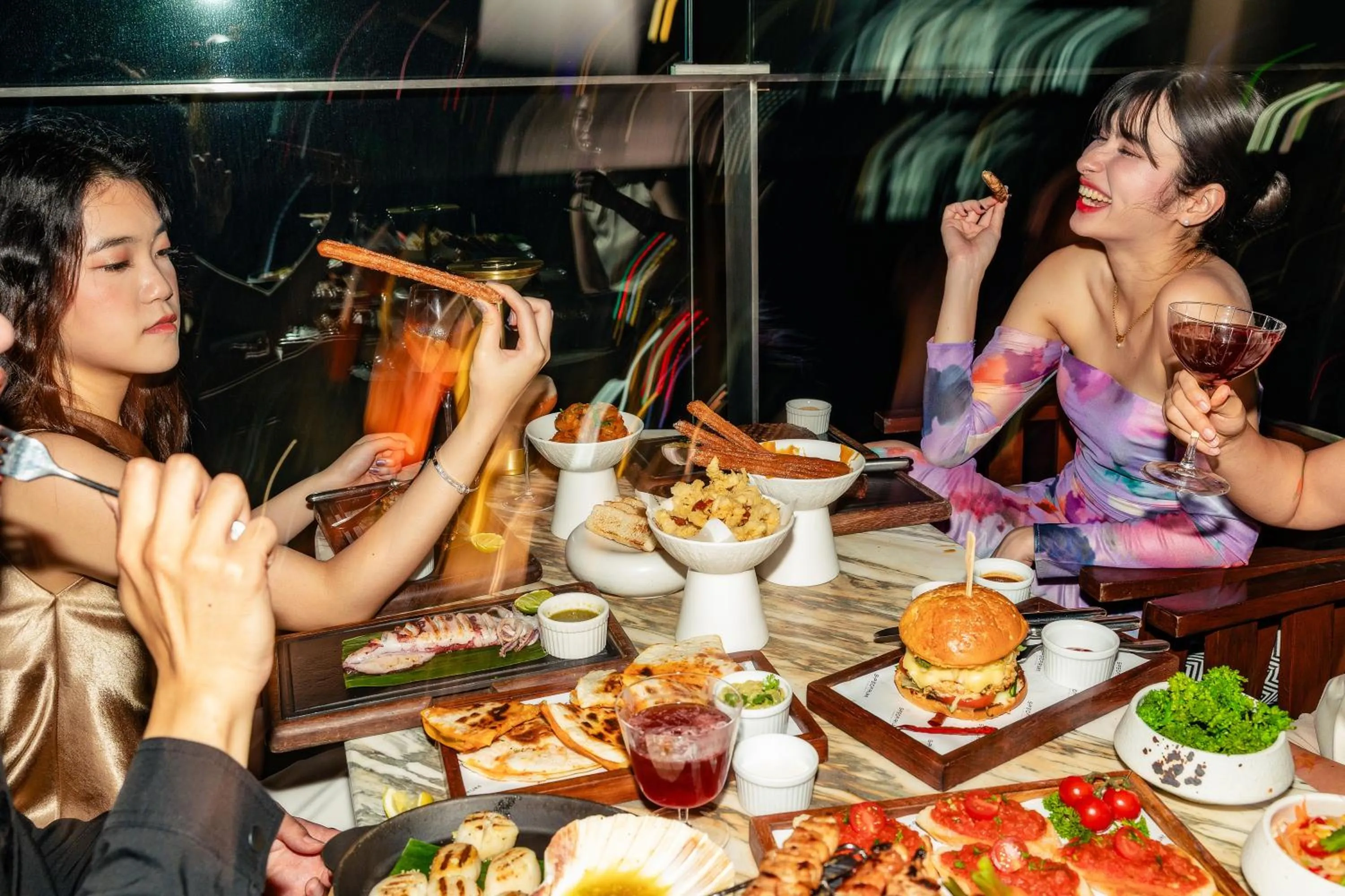 Restaurant/places to eat in Hyatt Regency Bangkok Sukhumvit