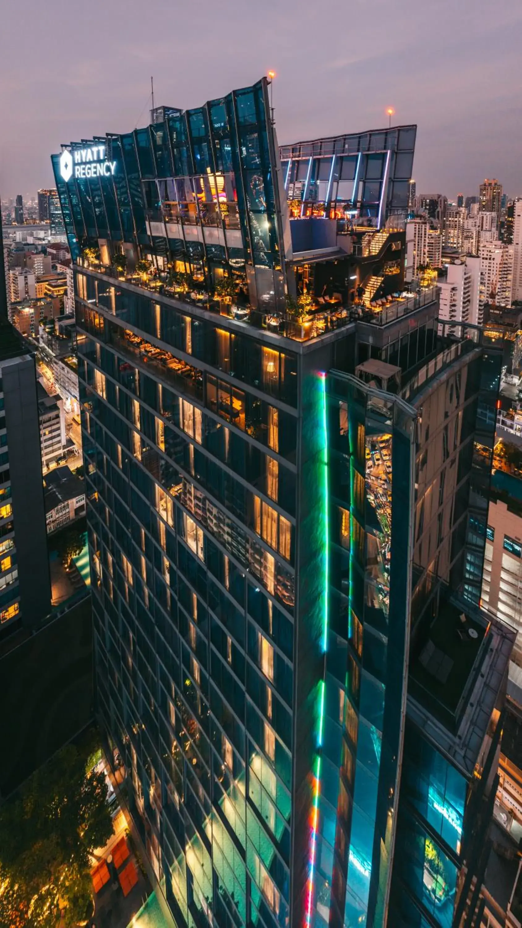 Property building in Hyatt Regency Bangkok Sukhumvit Property building in Hyatt Regency Bangkok Sukhumvit