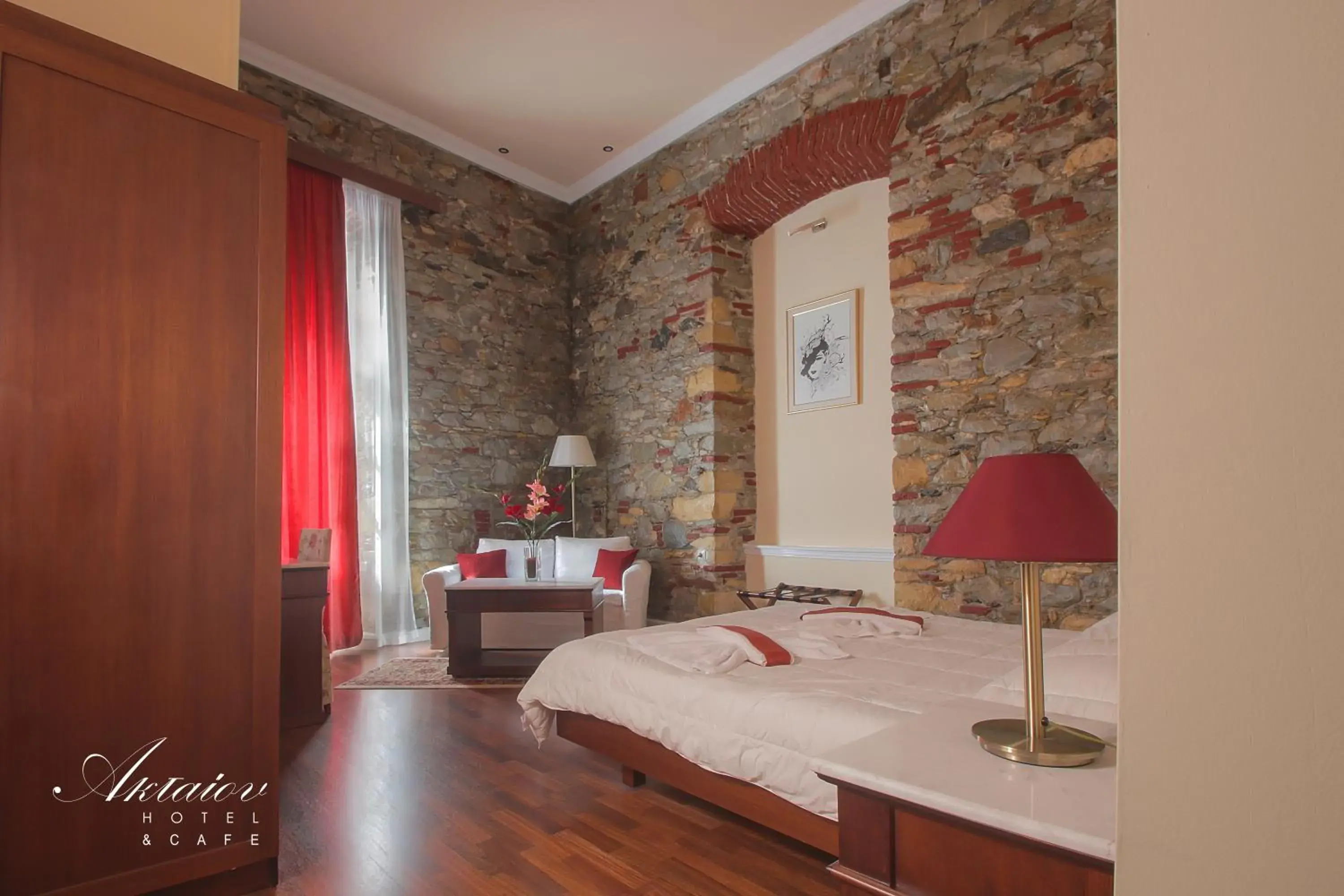 Triple Room with Sea View in Hotel Aktaion Syros Triple Room with Sea View in Hotel Aktaion Syros