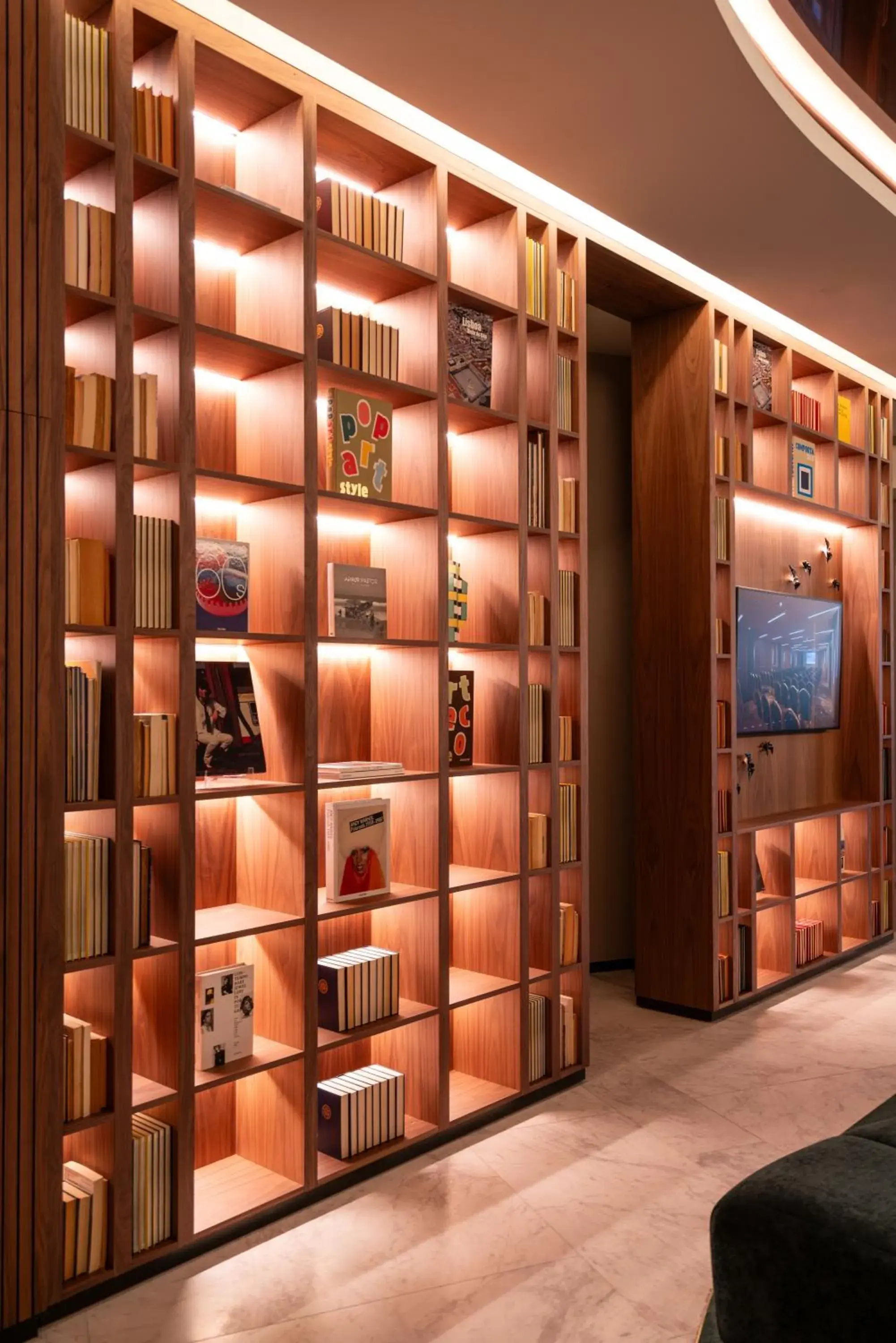 Lobby or reception in Hotel Mundial Lobby or reception in Hotel Mundial