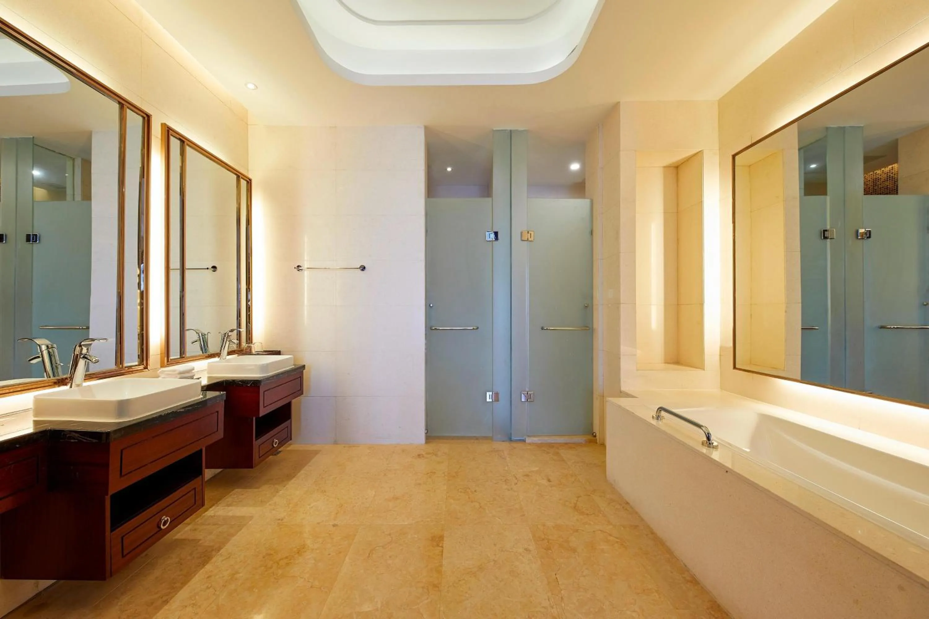 Bathroom in Four Points by Sheraton Liupanshui